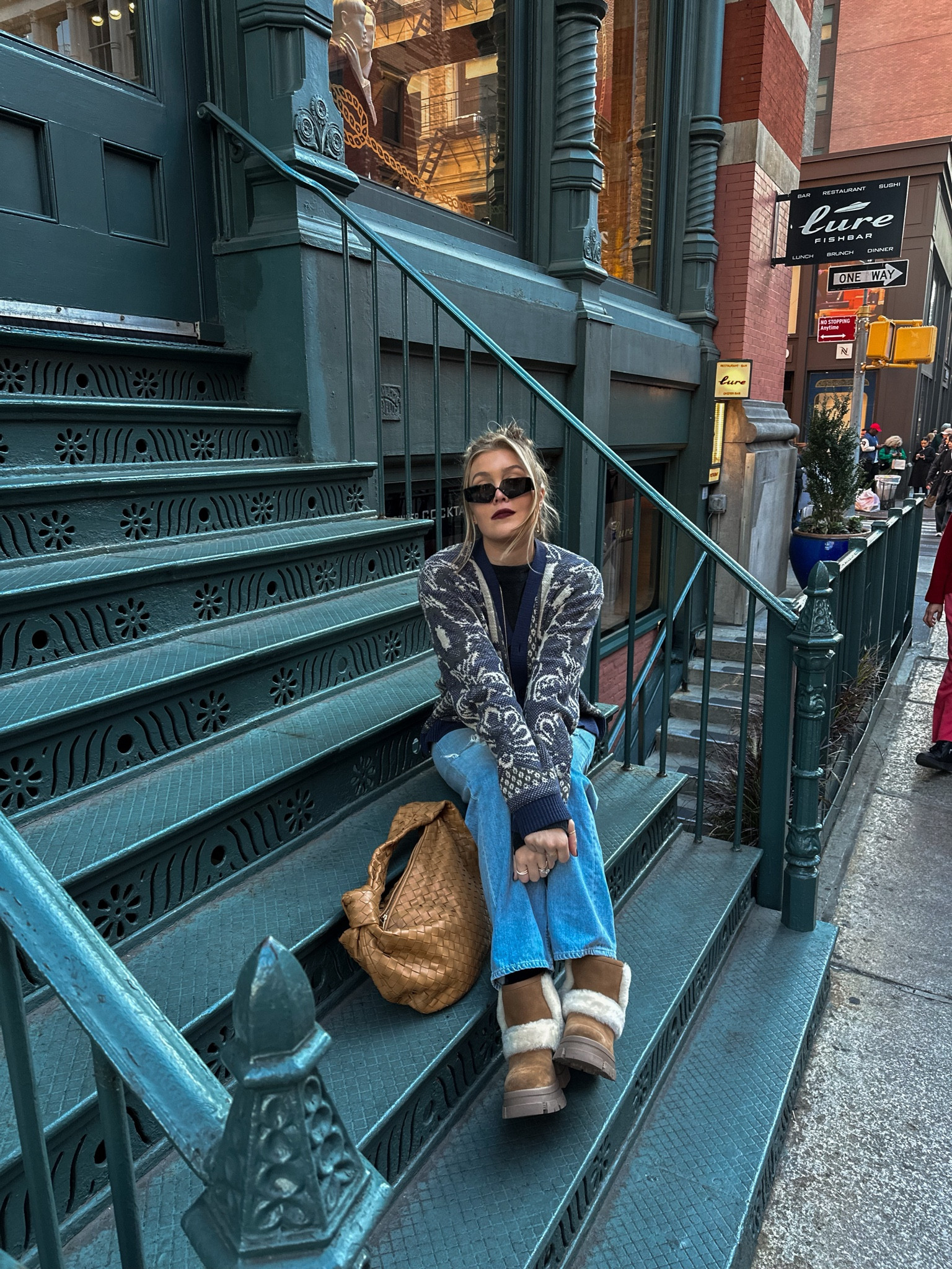Cozy in the city 

#LTKSaleAlert #LTKShoeCrush #LTKItBag