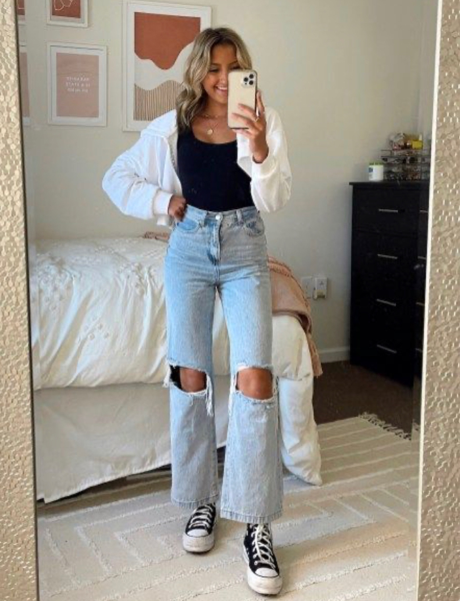Simple that girl fit 

#LTKitbag #LTKSeasonal #LTKsalealert