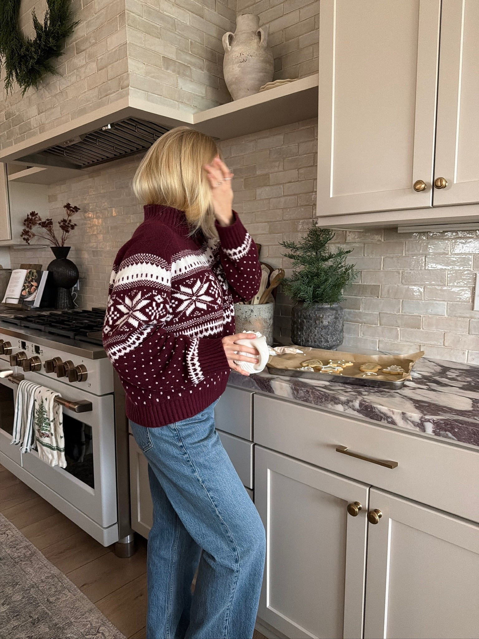 Wearing a large in sweater (for a more oversized fit), 27 long in jeans (medium with raw hem). Linking similar mugs, trees and utensil crock! #kathleenpost

Cozy home vibes, cookie baking day, home decor, Christmas decor, Christmas cookies, Christmas sweater, winter sweater

#LTKHoliday #LTKdayinmylife #LTKHome