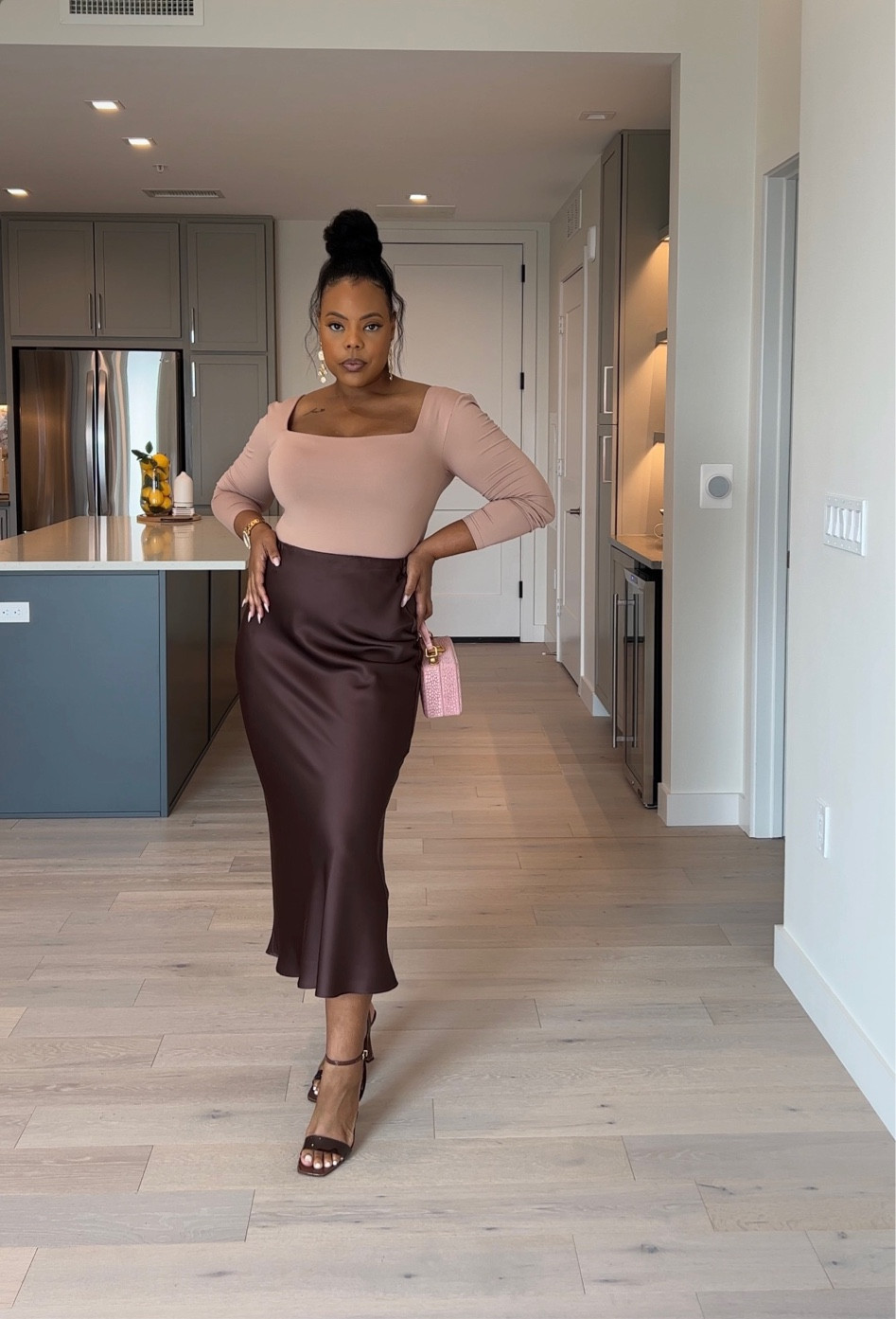 A midi skirt is my favorite style of skirt to wear. So sophisticated without evening trying! 
Skirt (Size M) 

#LTKunder50 #LTKworkwear #LTKstyletip