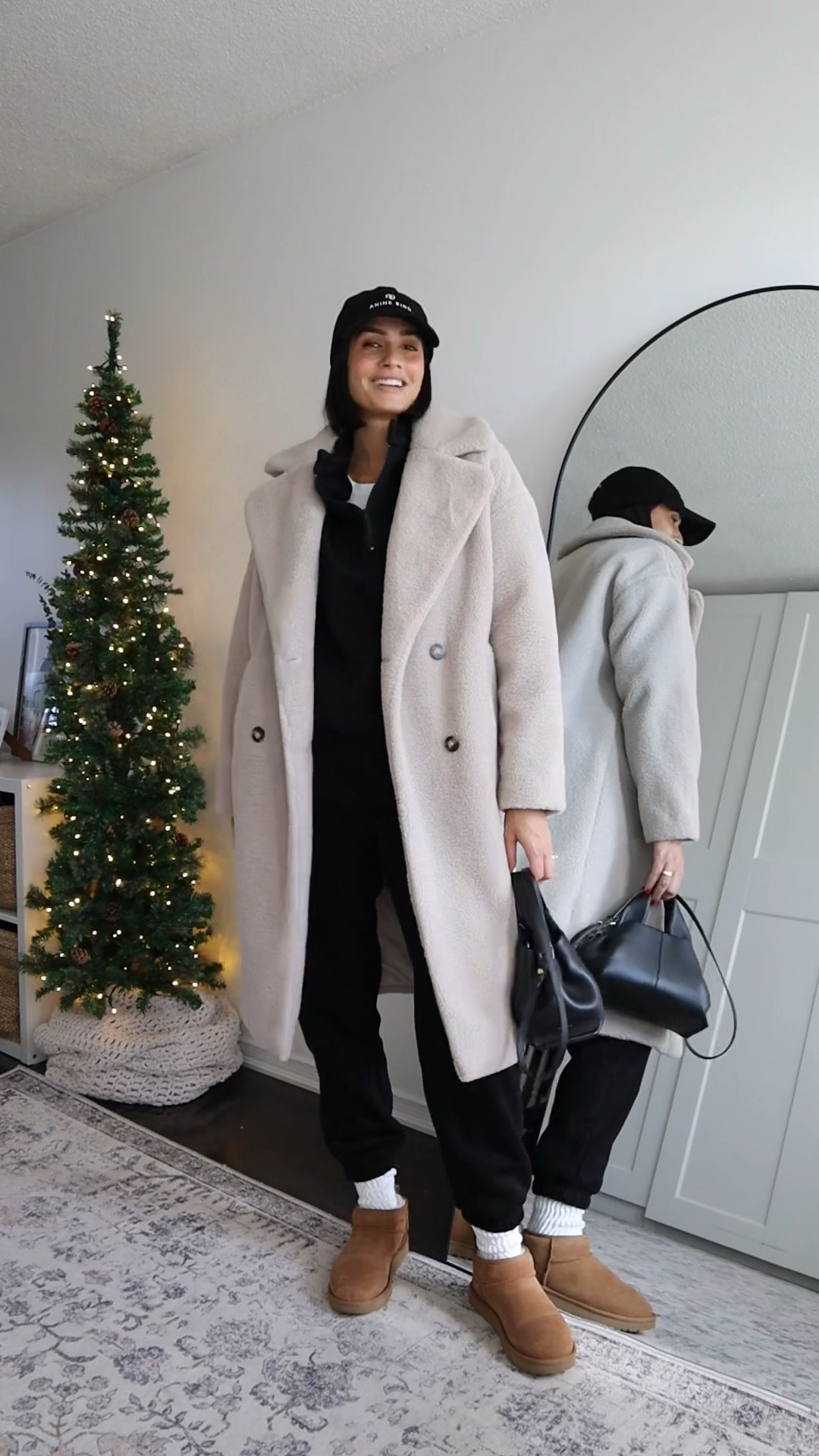 Coat size small 
Set is linked on my Amazon storefront 
Bag is Polene I can’t link on LTK 

#LTKCyberSaleDE #LTKCyberSaleES #LTKCyberWeek