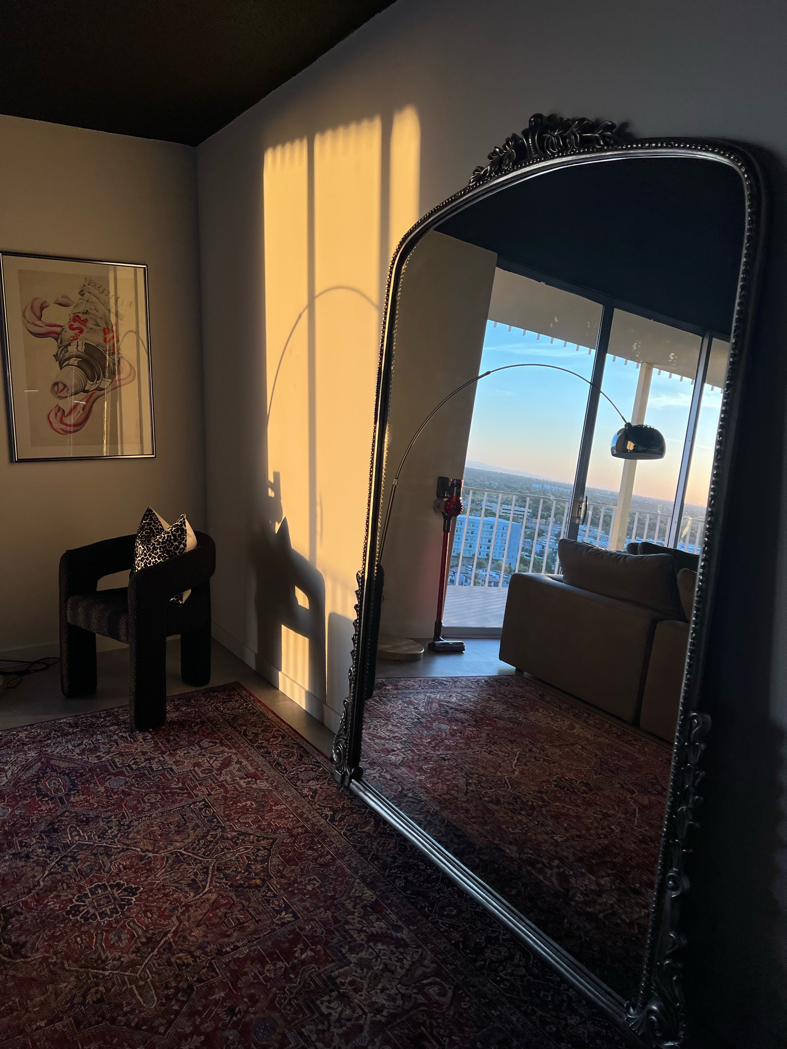 The Primrose mirror is primrosing 🪞😍