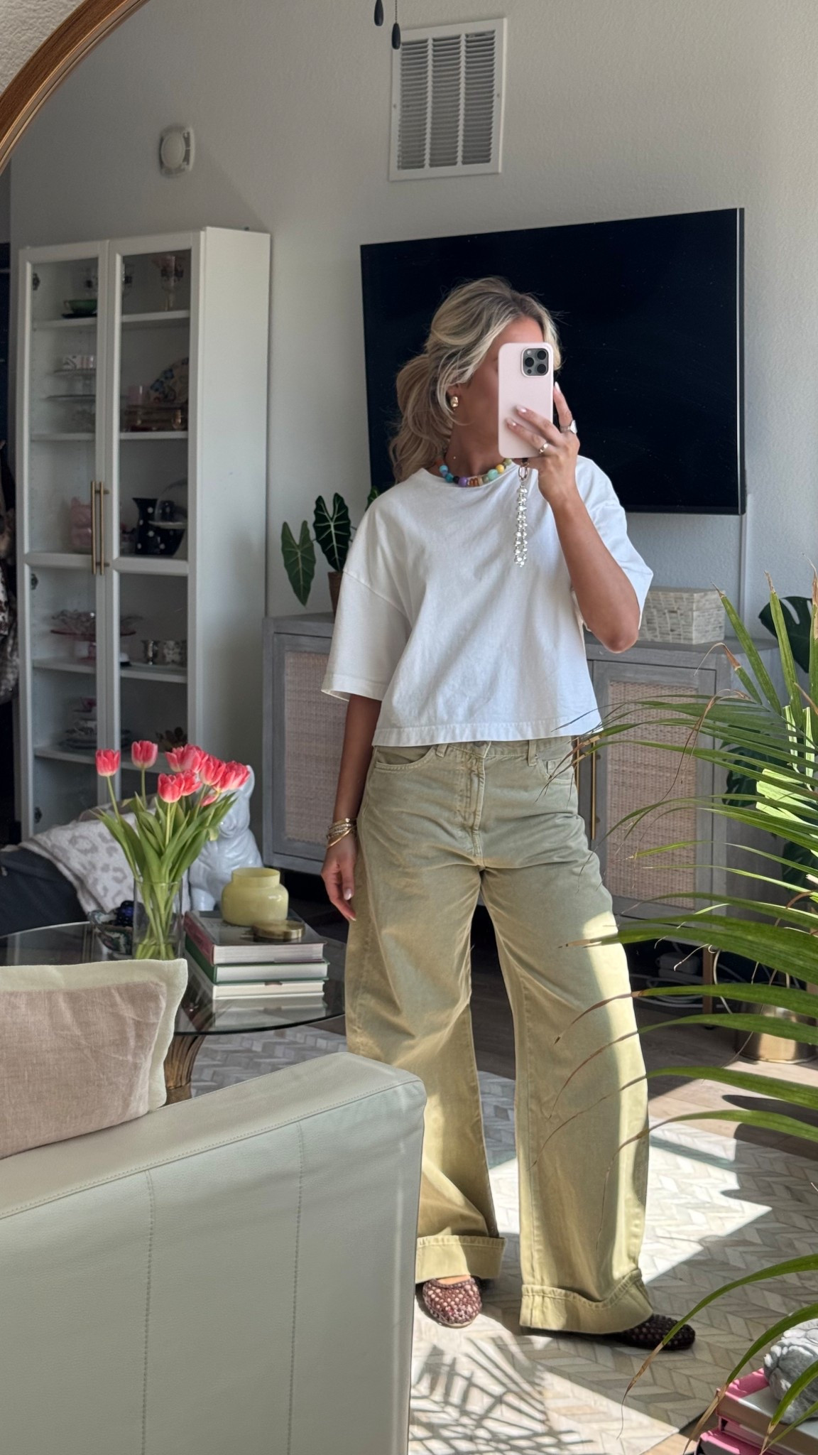 Wearing a small top 
Jeans are Zara
Shoes TTS