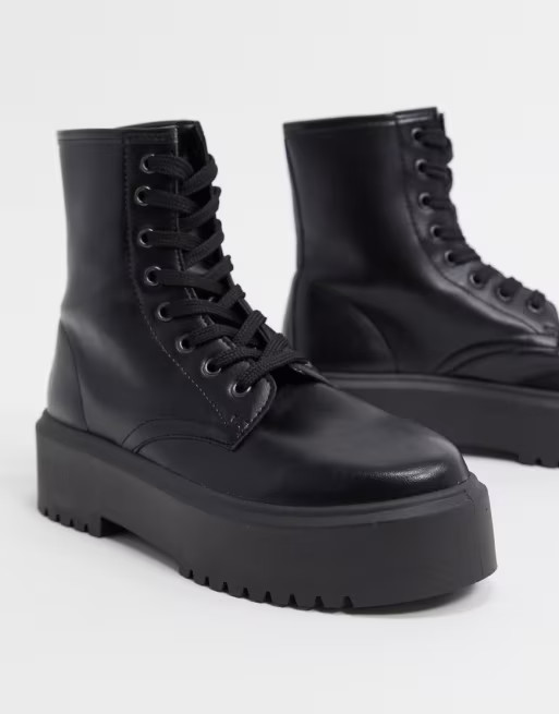 ASOS DESIGN – Attitude 2 – Schwarze Schnürstiefel mit dicker Sohle | ASOS (Global)