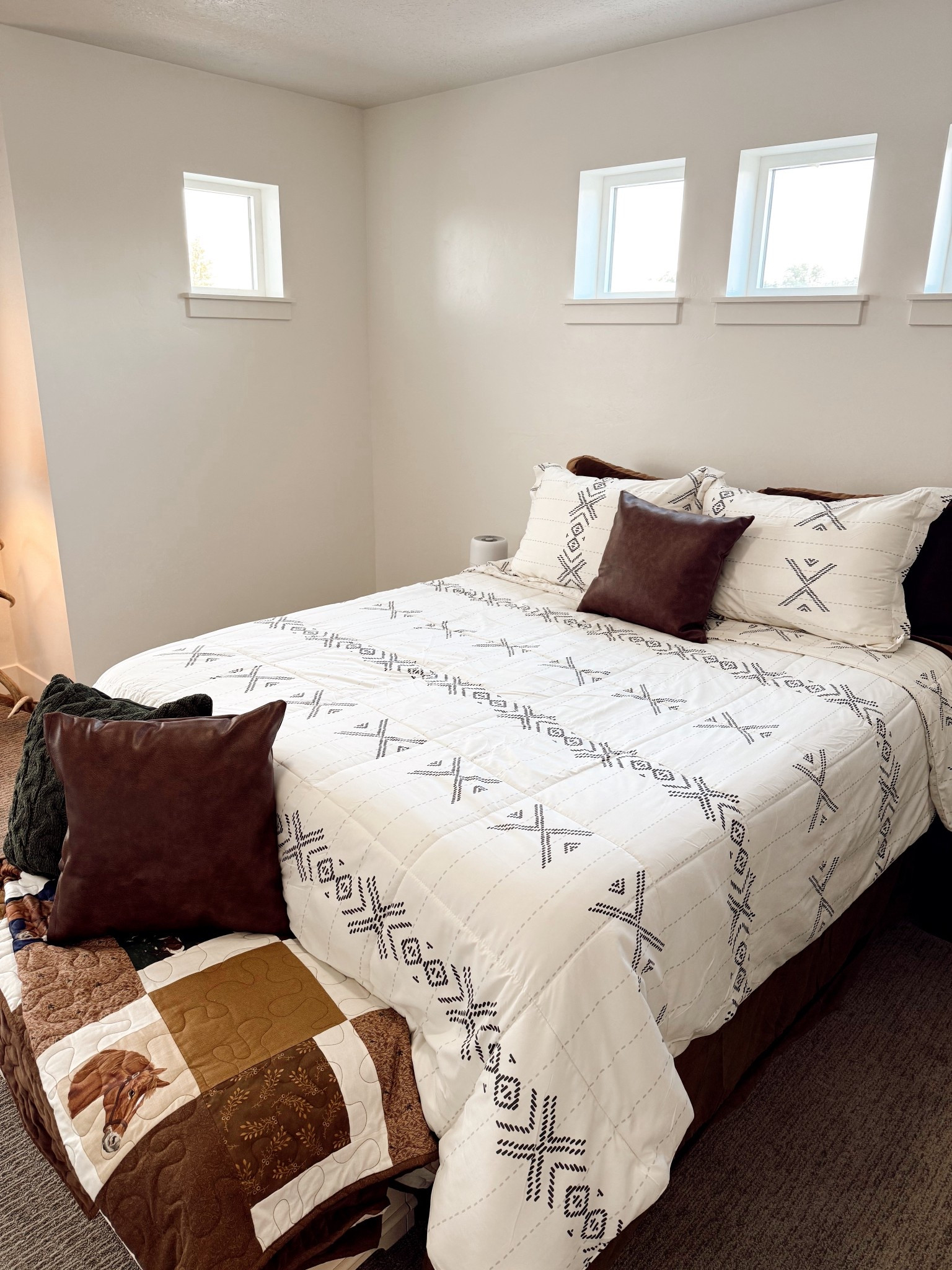 Linen and Hutch comforter!! 

#LTKSeasonal #LTKHome