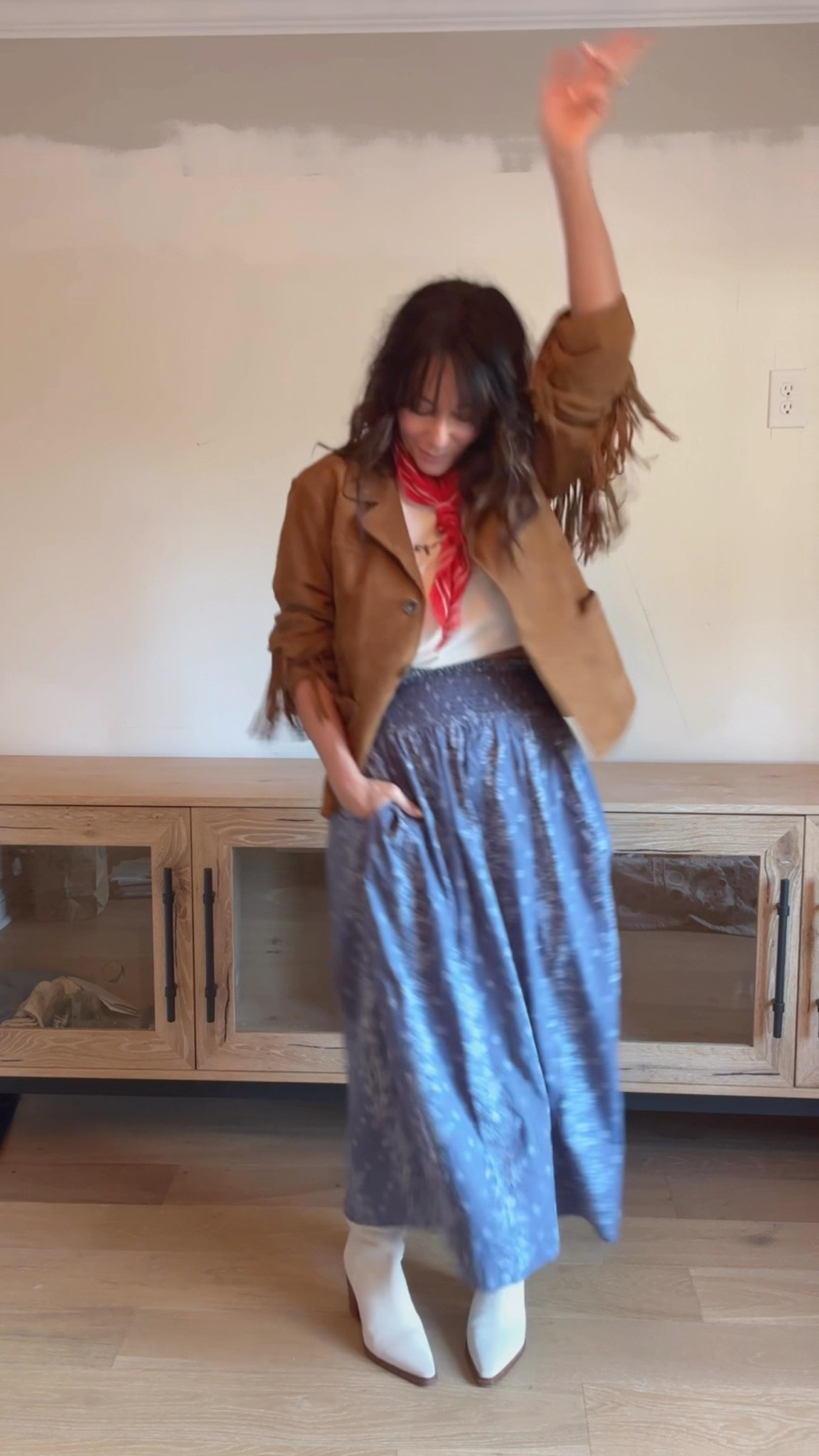 Transition from summer to fall with a great suede fringe jacket, scarf and boots 
Wearing small in the skirt and medium on the T and small in the fringe jacket 

Western boots 
Target finds 
Concert 
Over 40


#LTKShoeCrush #LTKFindsUnder50 #LTKTravel