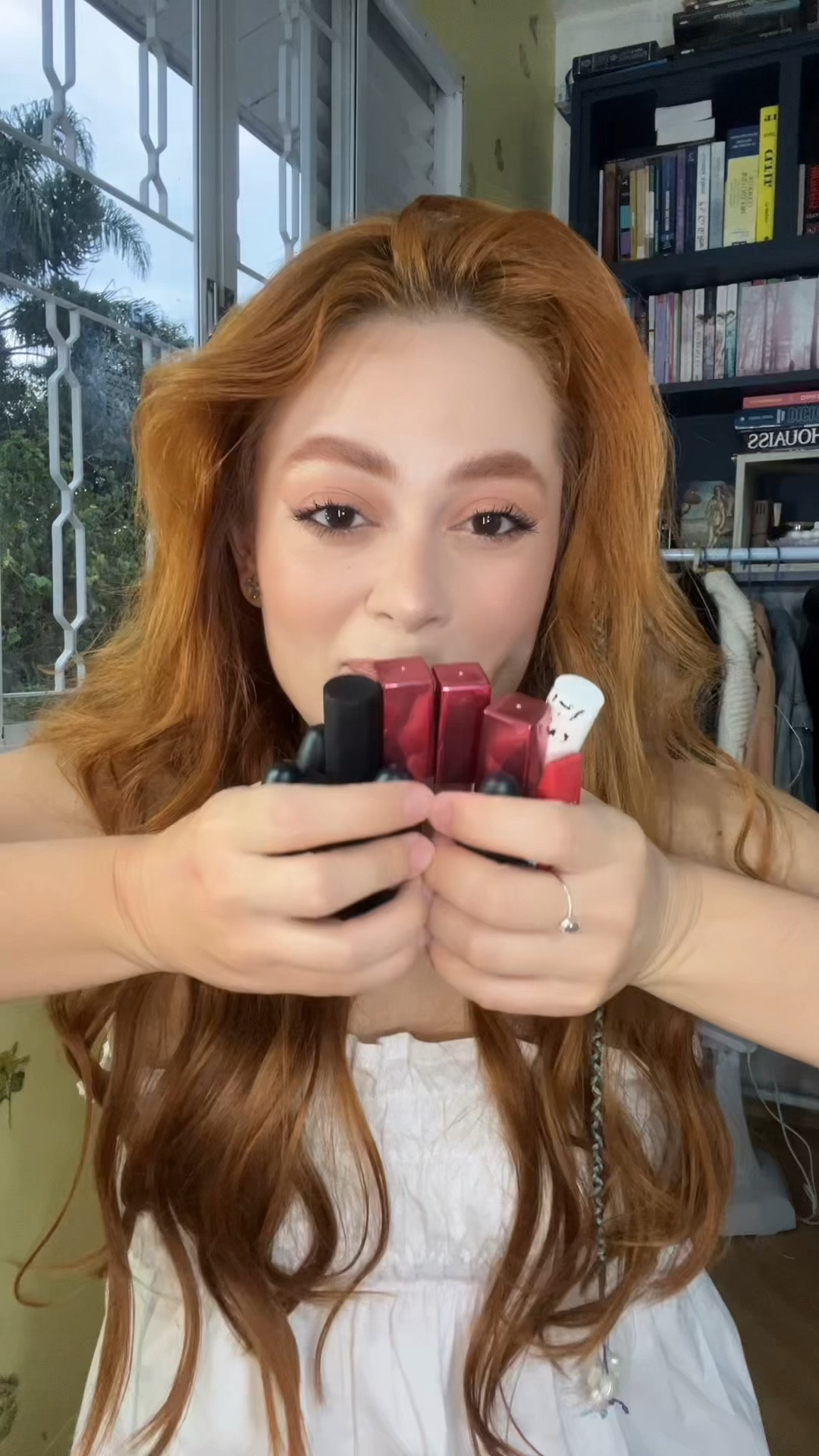 Todas as opções de batom listadas no vídeo você encontra abaixo desse post ❤️

#LTKbeauty #LTKbrasil