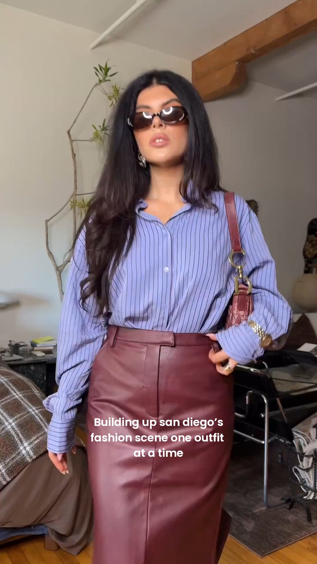 Where my San Diego fashion girls? 👀

Faux leather skirt, high fashion, elevated casual, fall red

#LTKgrwm #LTKHoliday #LTKootd