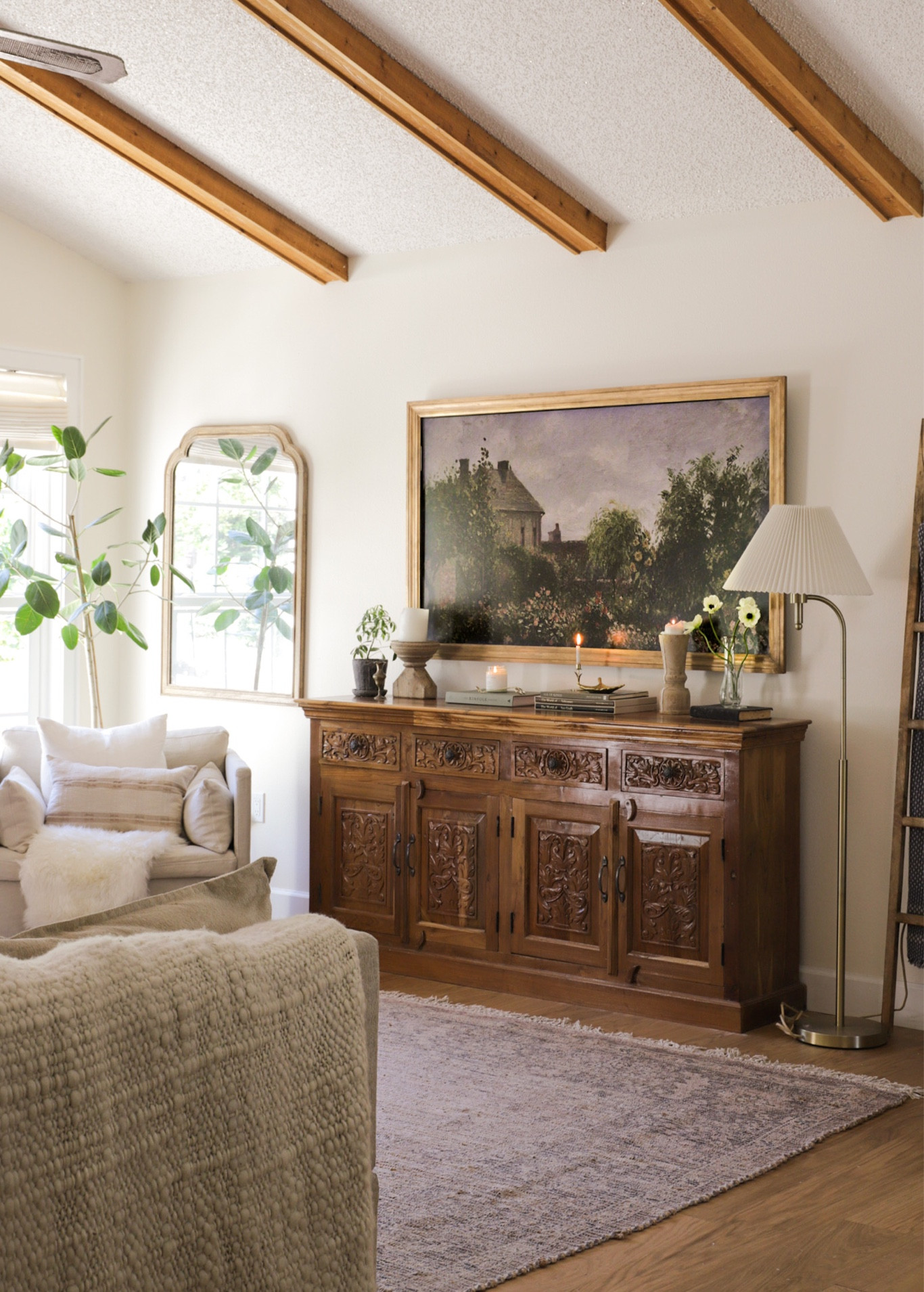 living room sources + spring favorites 🌼

#LTKsalealert #LTKSeasonal #LTKhome