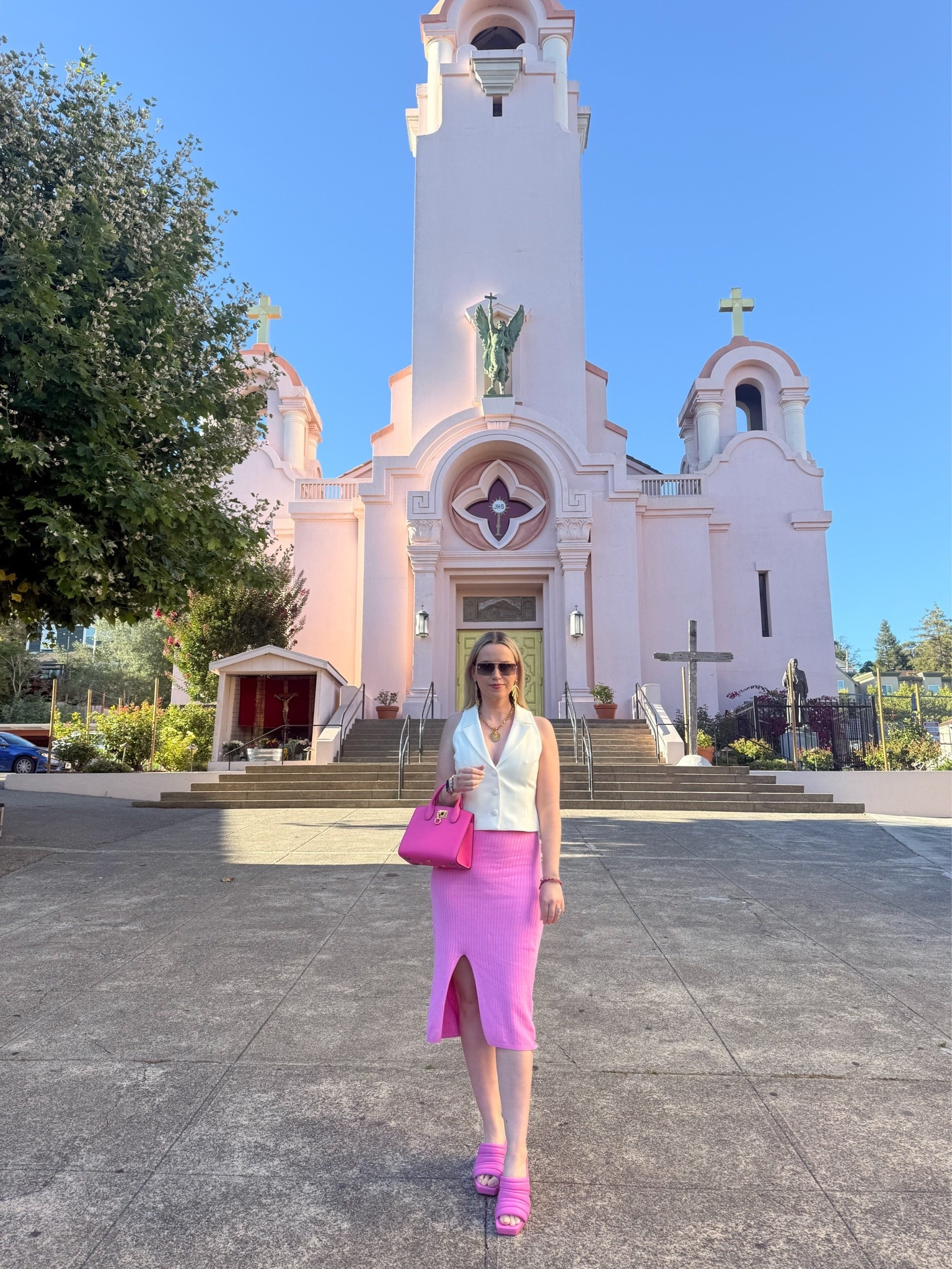 Love this Elle-Woods inspired pink fit 💕

Top: Medium

Dupes for skirt linked below!

#LTKootd #LTKSeasonal
