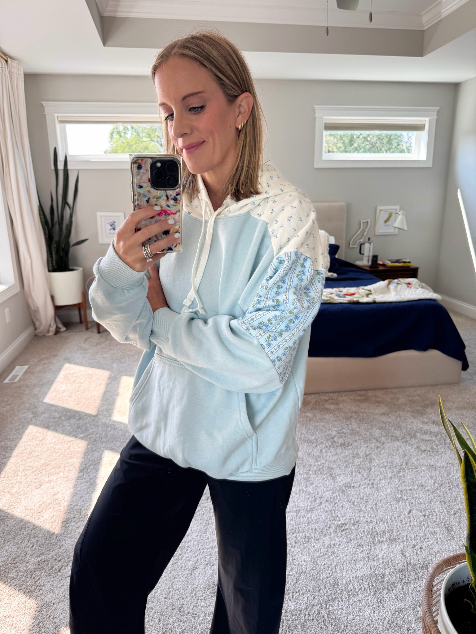 Sweatshirt fits oversized. Wearing xs