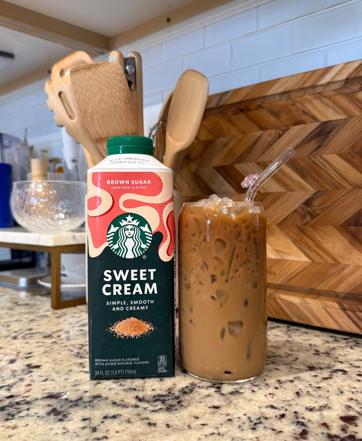 #ad | obsessed with the new @starbucks sweet cream! available @target #starbucksathome #targetpartner #target 
