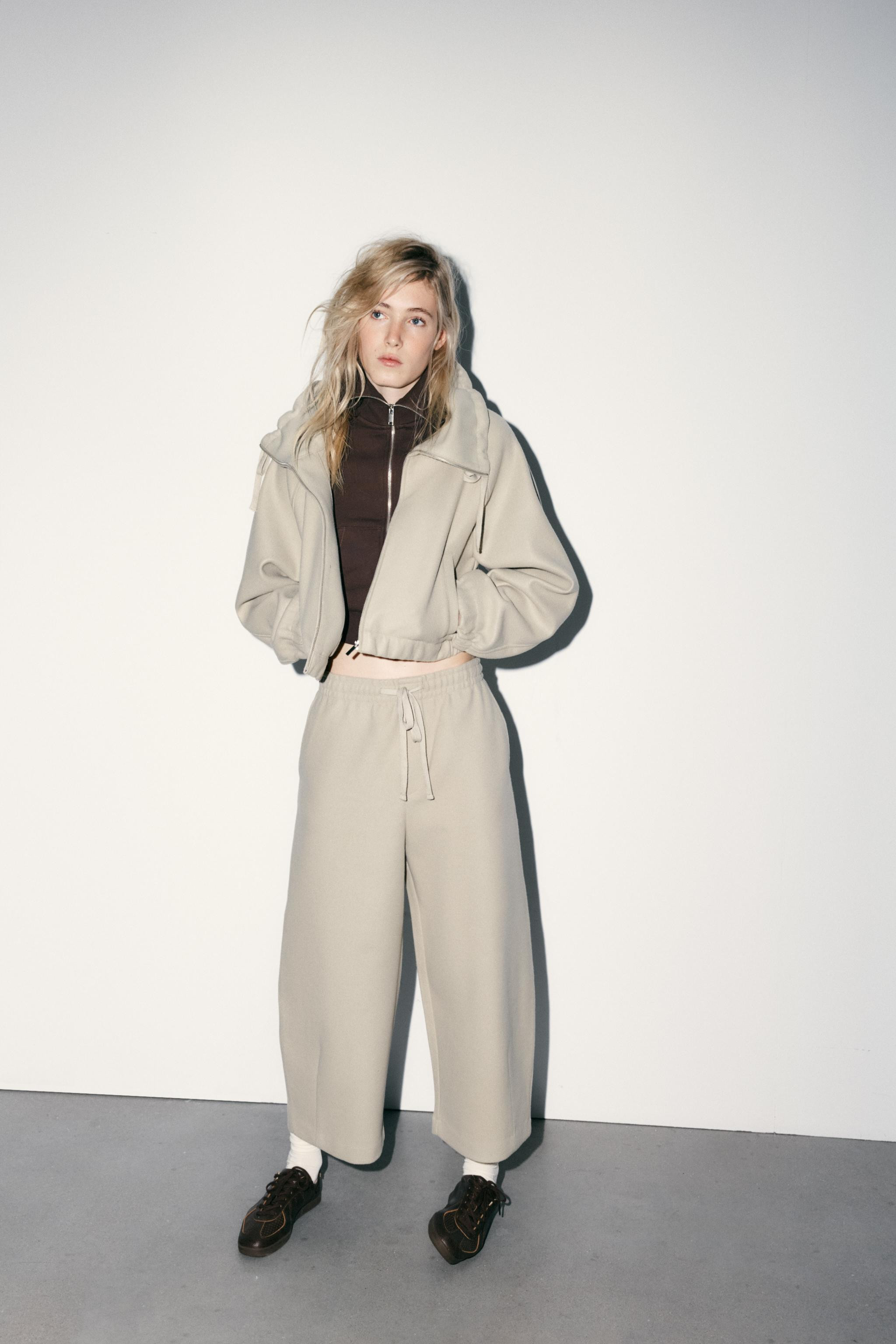 SOFT SWEATSHIRT | Zara US