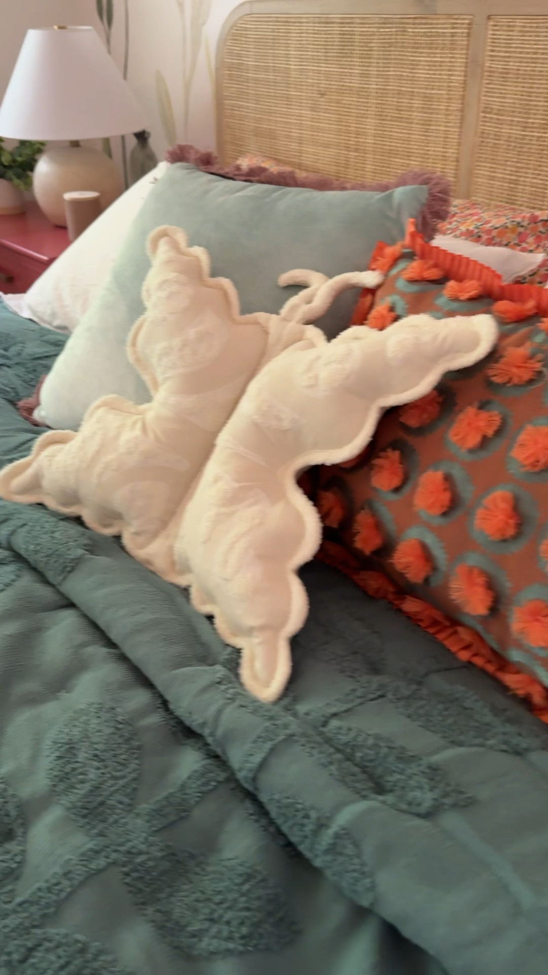 Target throw pillows are the best! 😍🙌 Here’s some of the decor I used in our guest bedroom, 

#LTKhome #LTKfindsunder50 #LTKfindsunder100