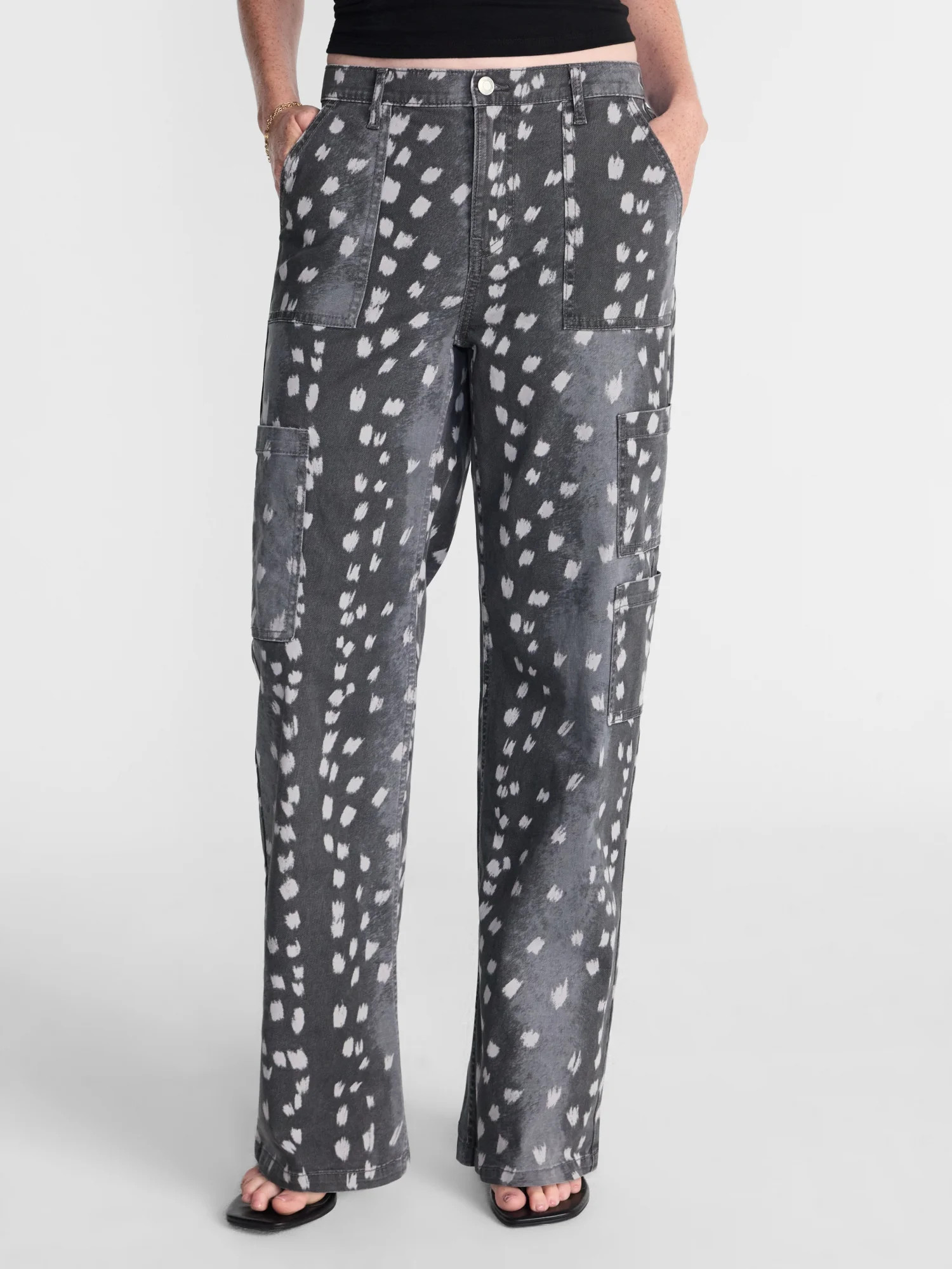 No Boundaries Wide Leg Cargo Pants, 31.5'' Inseam, Women's and Women's Plus XXS-4X | Walmart (US)