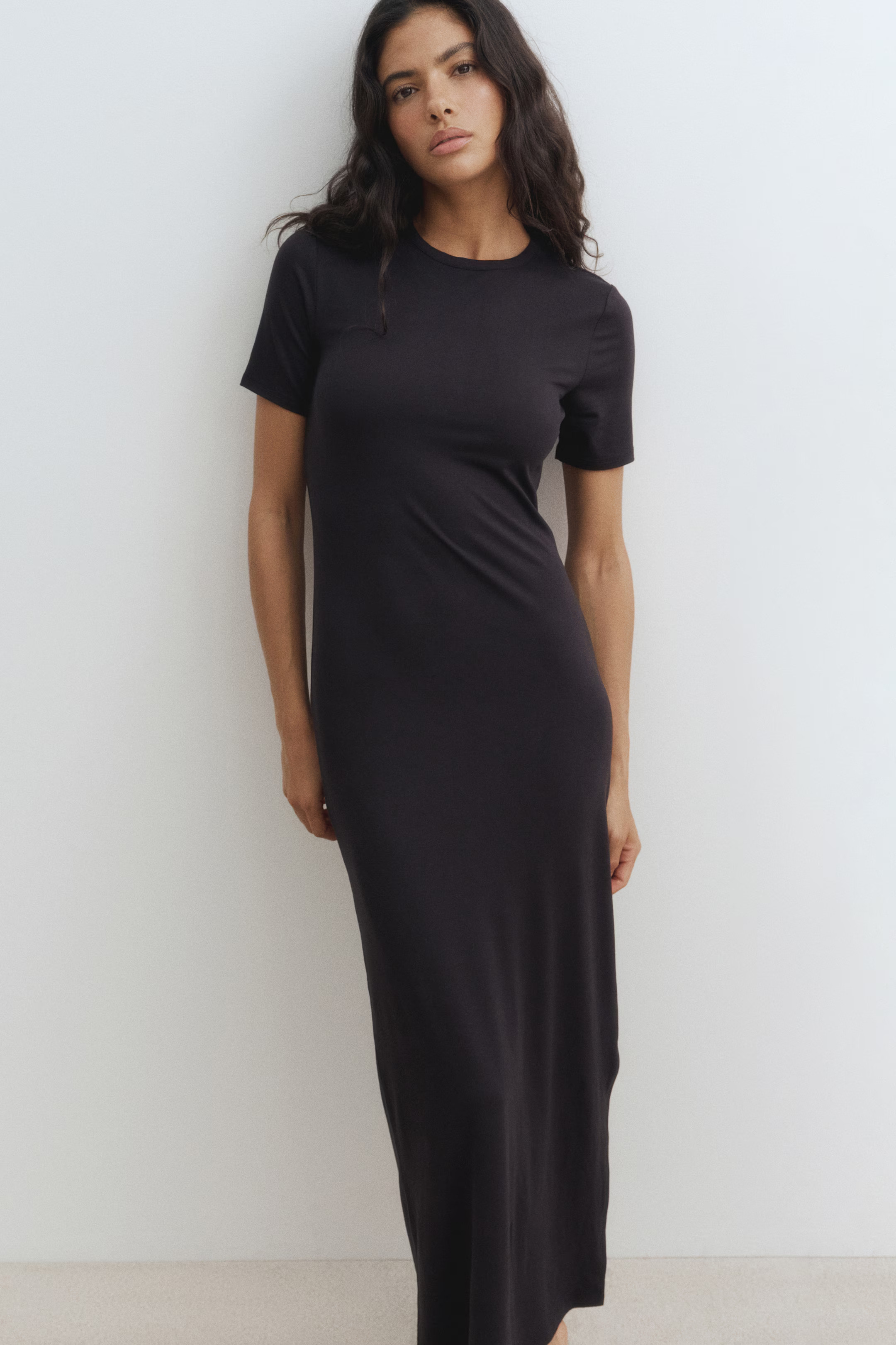 T-shirt dress | H&M (UK, MY, IN, SG, PH, TW, HK)