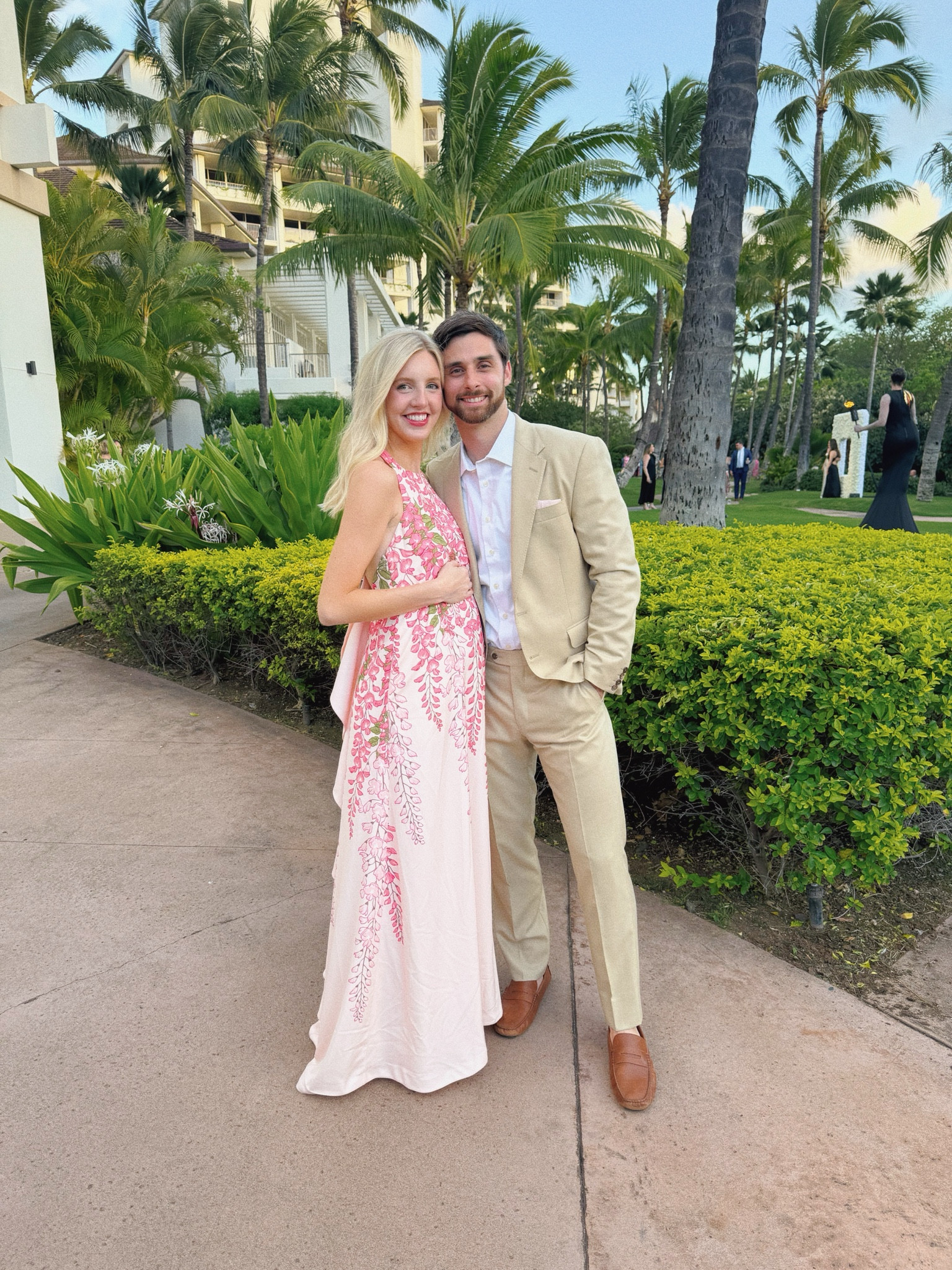 The most stunning dress I’ve ever worn!! Just launched and already selling out of sizes. I’m in an XS! I would size down one. 

#LTKWedding #LTKBump #LTKSeasonal