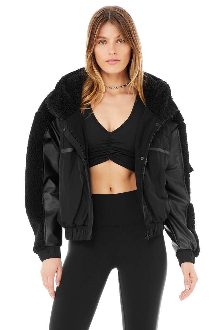 Sherpa Utility Gear Jacket | Alo Yoga (US)