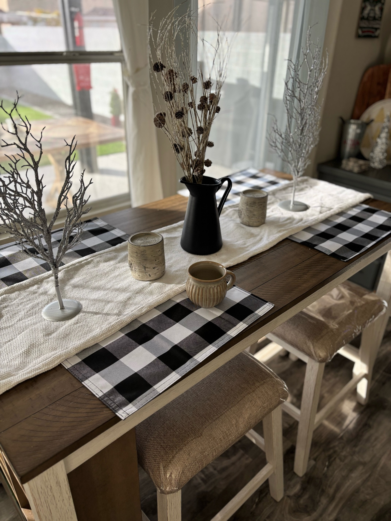 Christmas tablescape 

#LTKSeasonal #LTKHoliday #LTKFindsUnder100