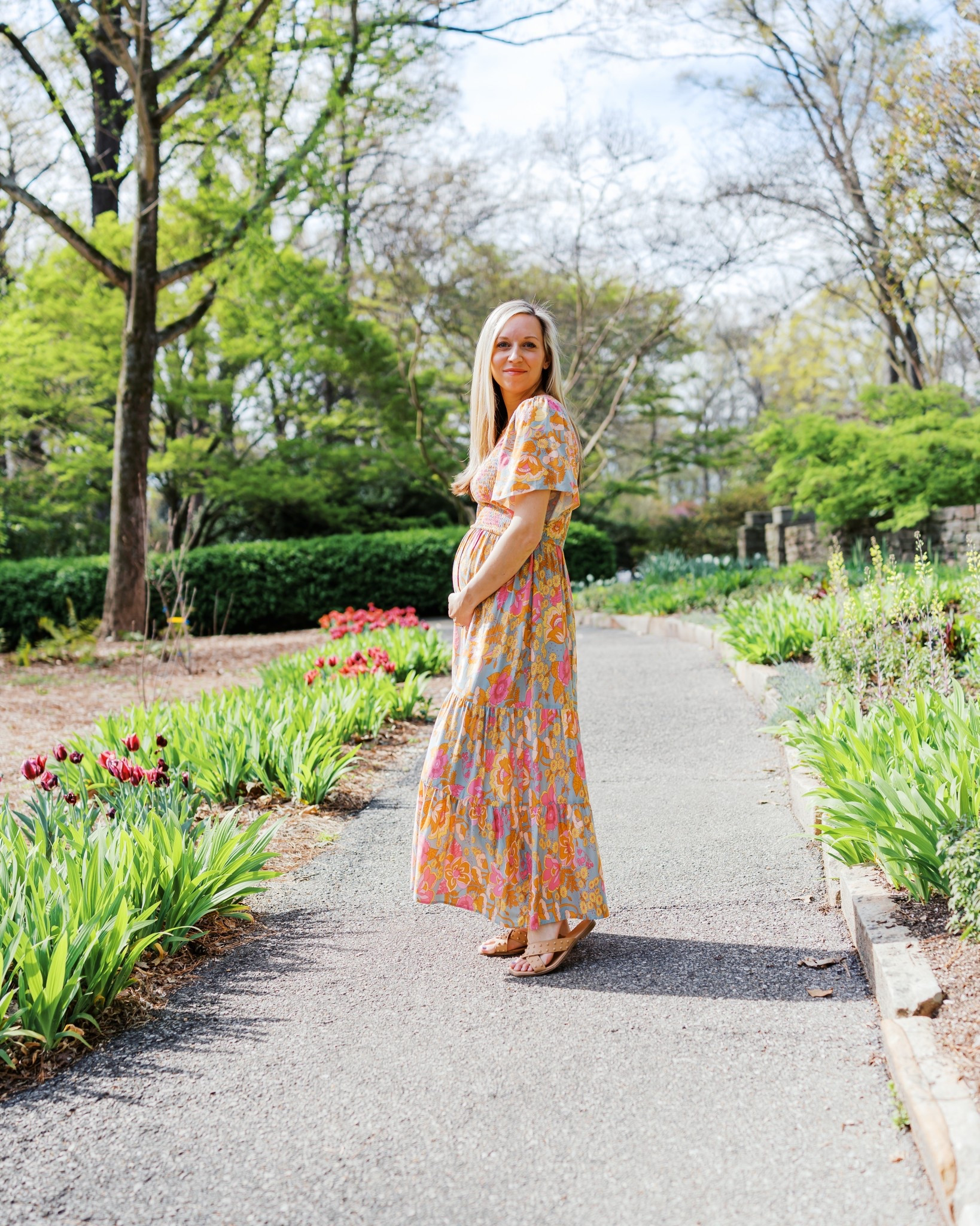 20 week maternity photos 🩷 wearing regular size - small