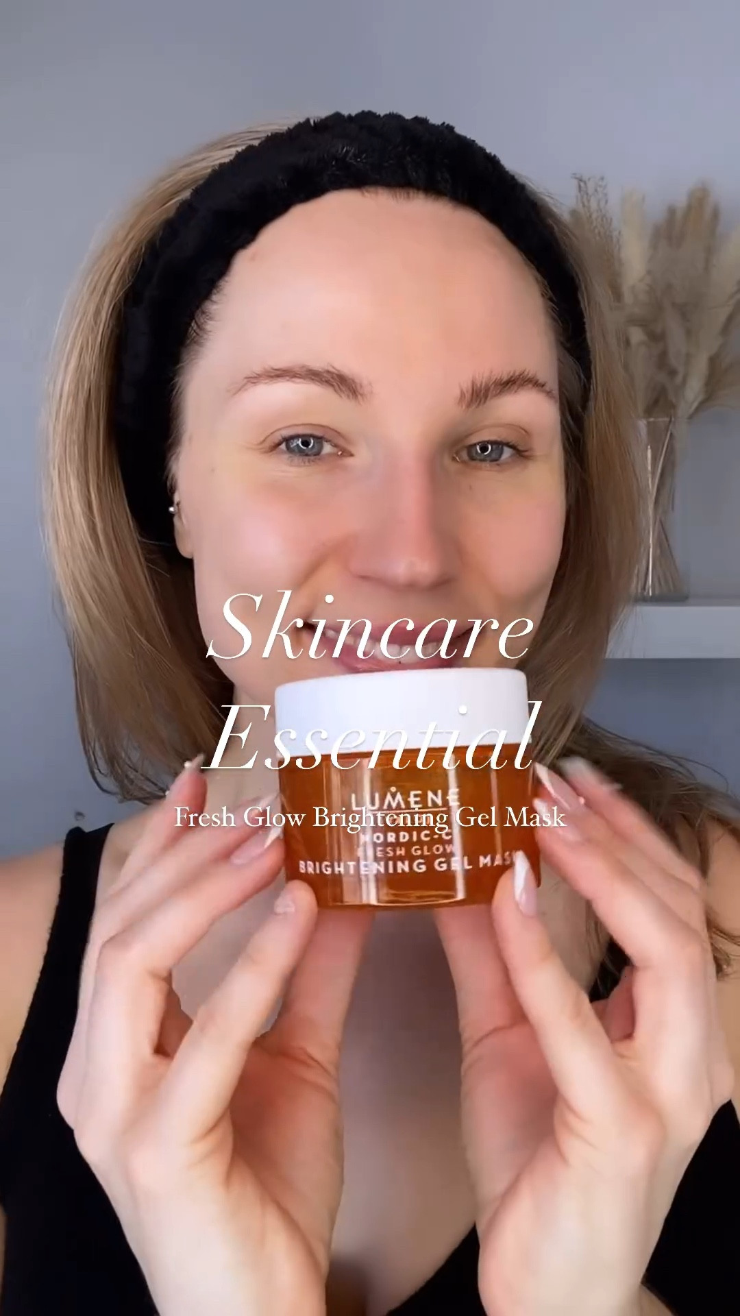 If your skin is in need of an extra brightening, hydrating boost, the Fresh Glow Brightening Gel Mask from Lumene is IT! 

As someone who does weekly face masks as part of their routine, I never considered using gel masks but I’m so glad I went out of my comfort zone!

My skin feels fresh, bright, and super hydrated afterwards! It’s a must try! 
•
•
•
#skincarebasics #vitamincmask #gelmask #diyskincare #skincareroutine #skincareproducts #skincaretips

#LTKbeauty #LTKVideo #LTKSeasonal