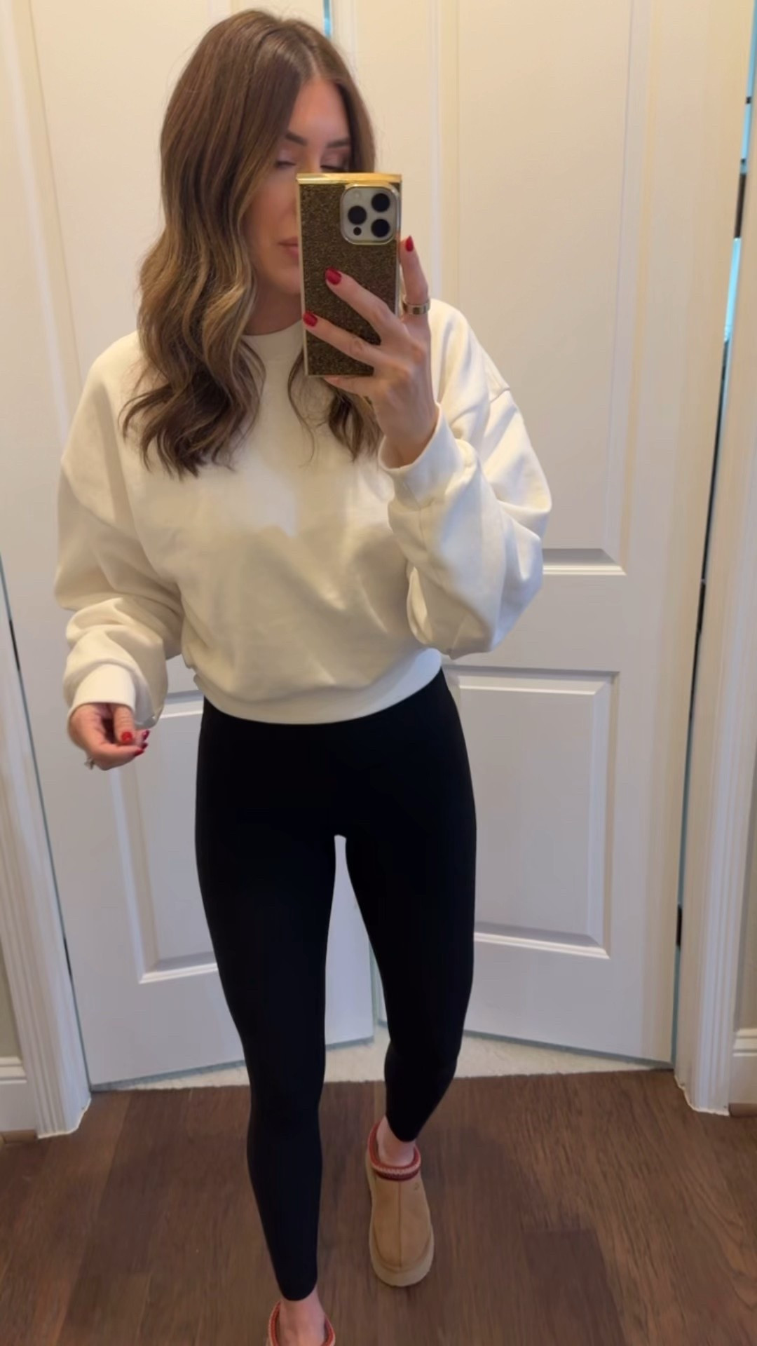 Large in sweatshirt, 6 in leggings 