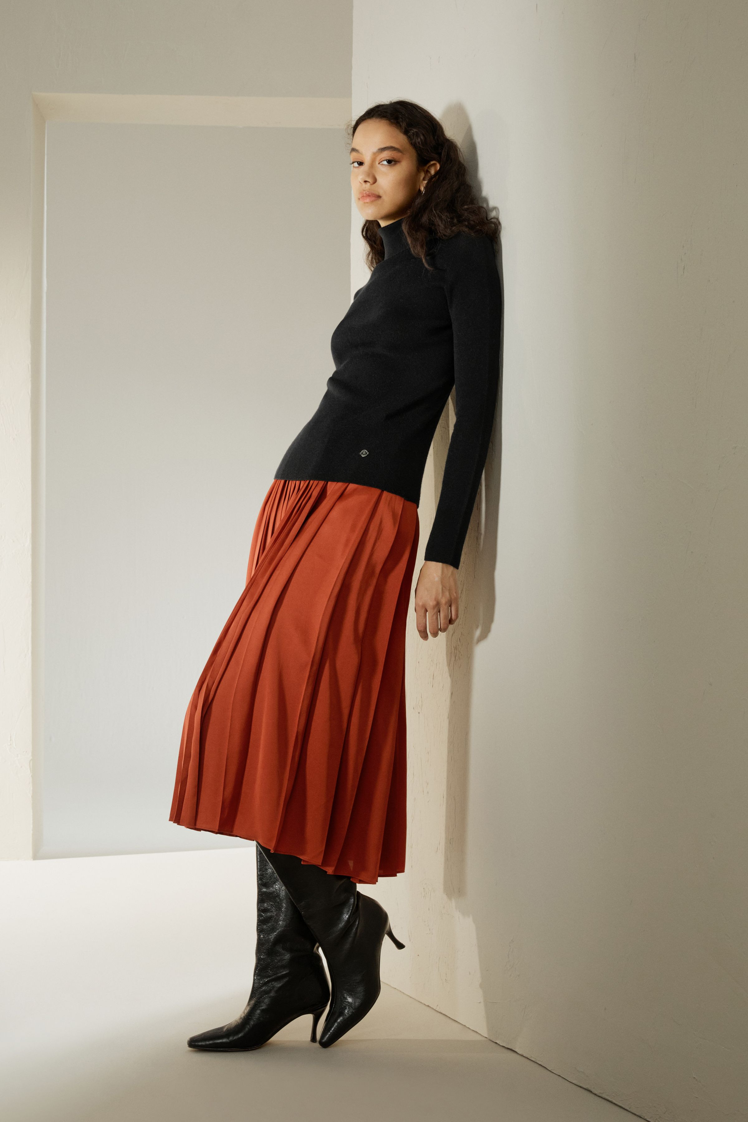 Seamless Silk-Cashmere Blend Turtleneck Sweater | LILYSILK