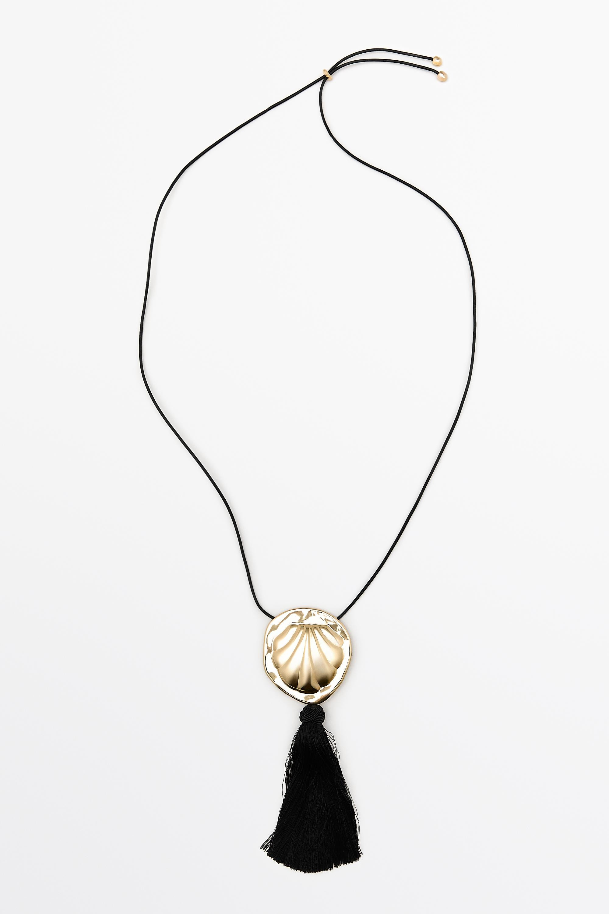 Shell pendant necklace with tassel | Massimo Dutti UK