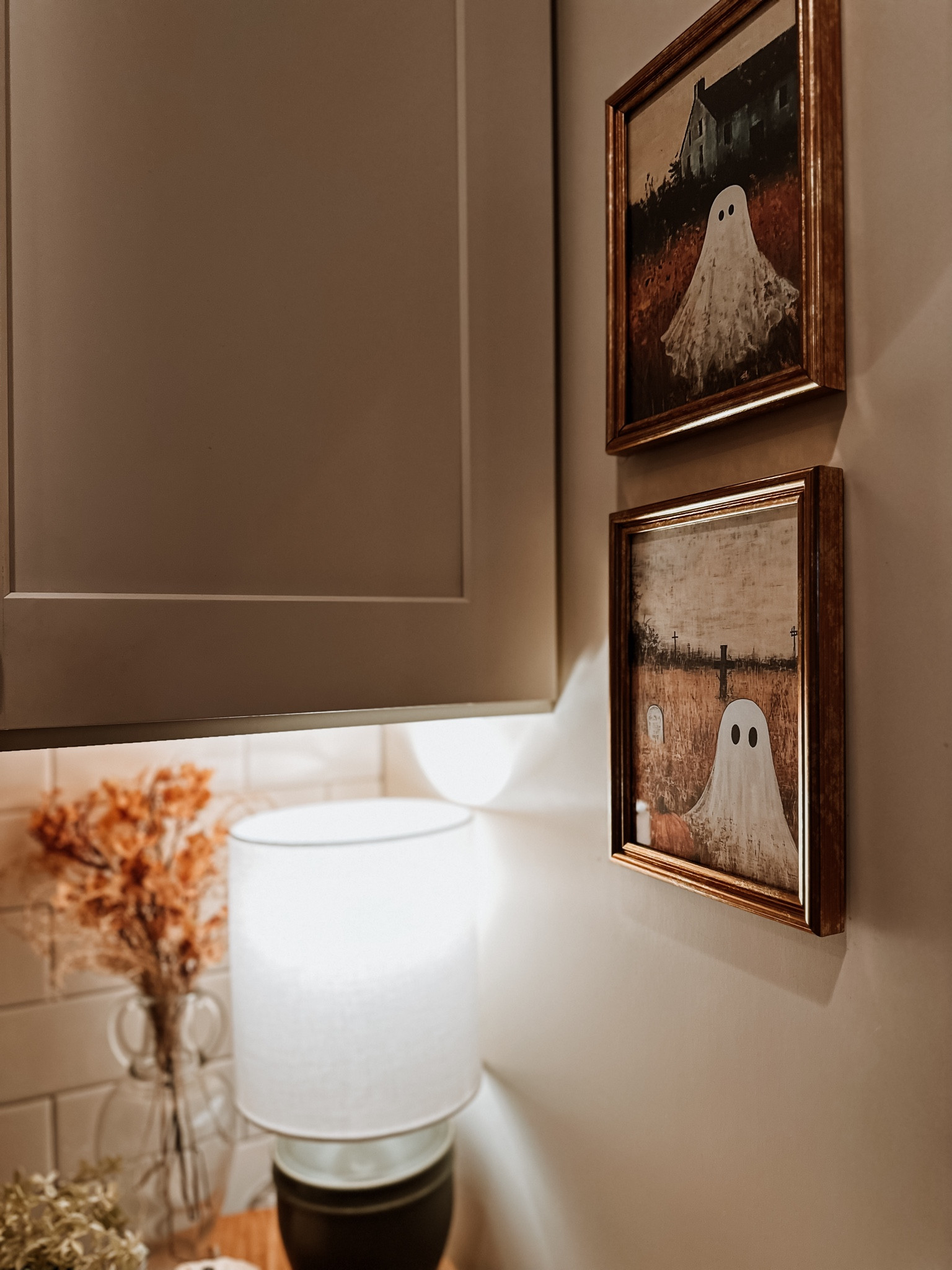 Subtle touches 🎃👻

#LTKHome #LTKHalloween #LTKSeasonal