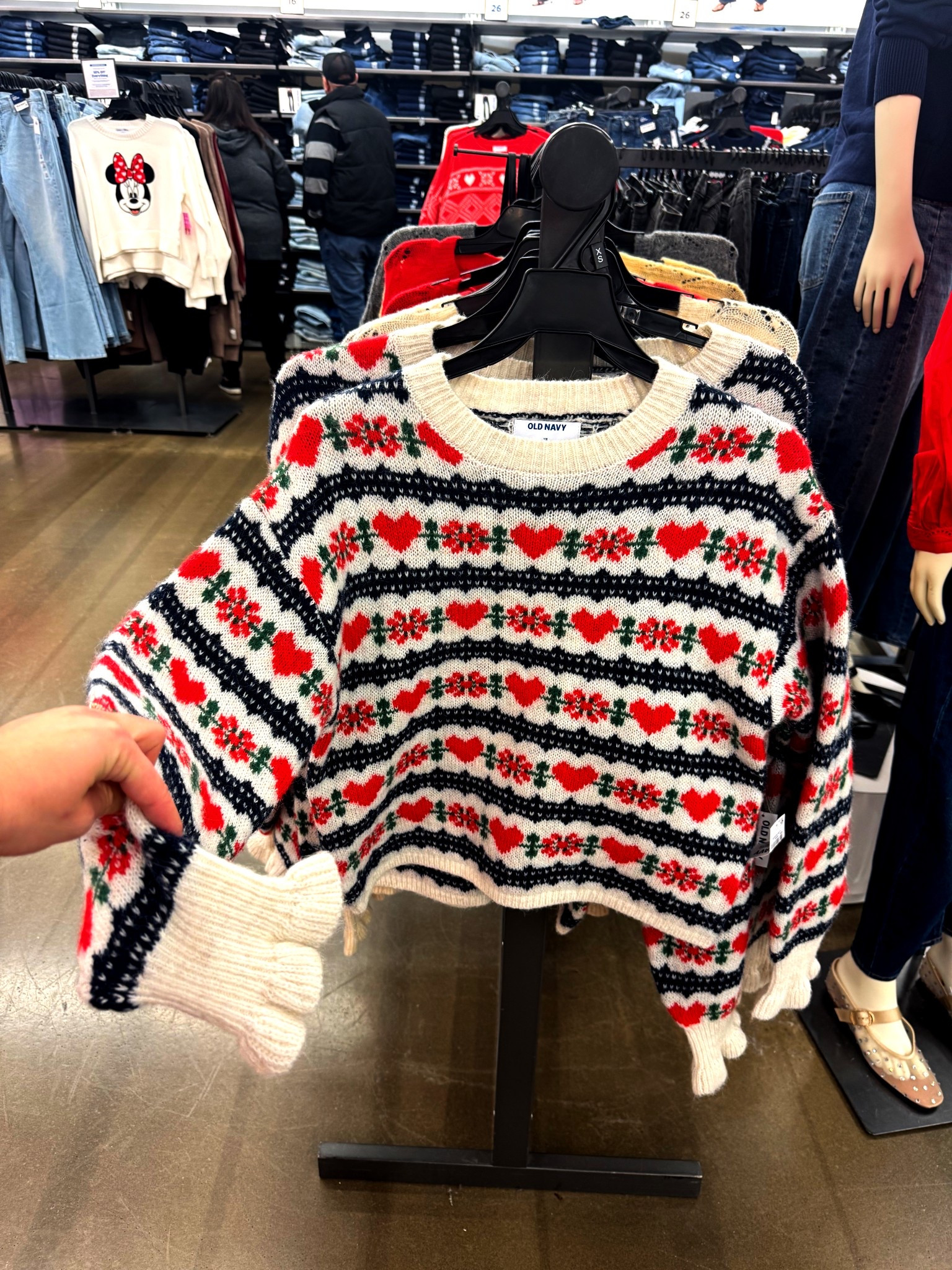 Came across the cuuutest Valentine’s Day sweater in Old Navy that stopped me in my tracks!! ❤️  @oldnavy

#sweaterseason #vdayoutfit #oldnavy #cozyvalentines #valentinesoutfit

#LTKootd #LTKmomlife #LTKSaleAlert