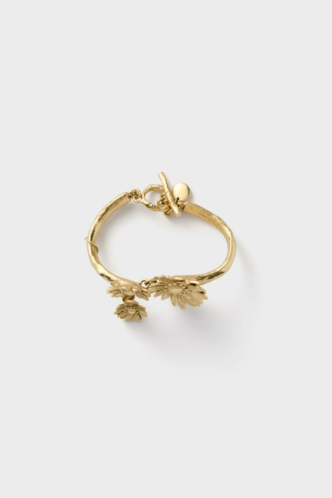 Gold Team Spirit Cluster Daisy Cuff | Tuckernuck (US)