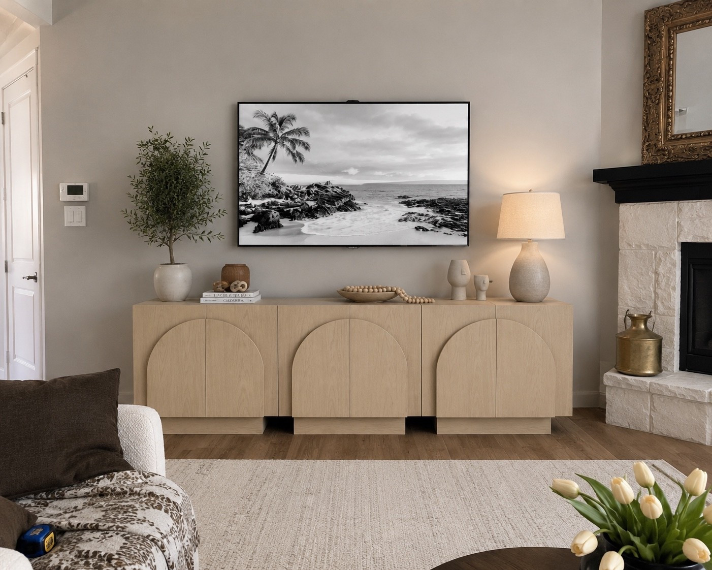 Tv console

#LTKdayinmylife #LTKHome #LTKSaleAlert