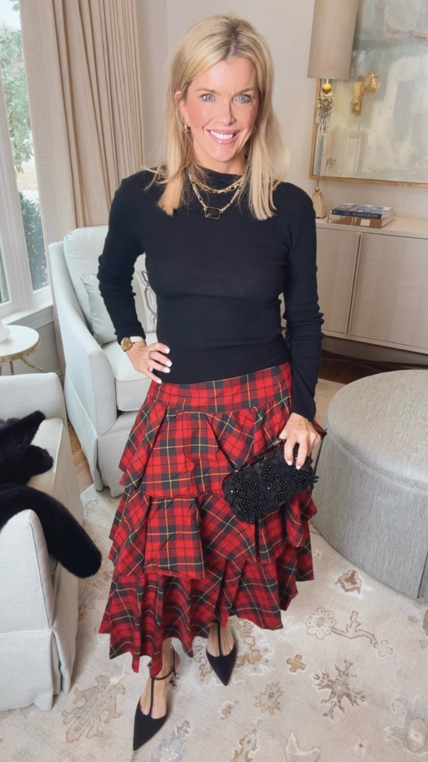 The perfect plaid skirt for the holidays. I’m obsessed! You can wear it so many ways. 😍

#LTKHoliday #LTKOver40 #LTKootd