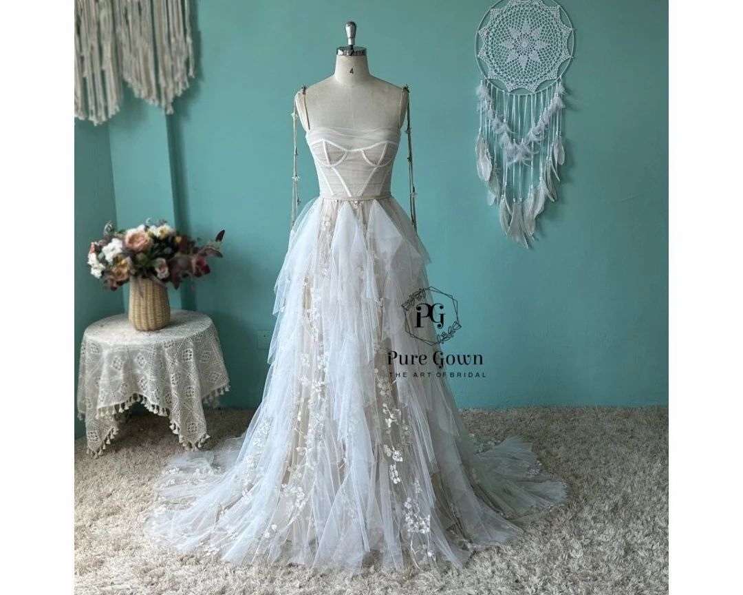 Unique Champagne Vintage Lace Boho Wedding Dress Chic Spaghetti Straps Tulle Ruffles Beach Bridal... | Etsy (US)