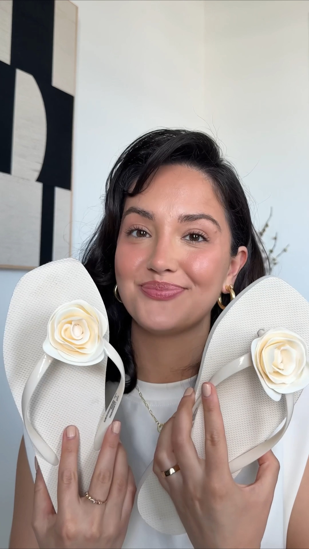 The most elegantly affordable flip flops for summer 🌹

#LTKSeasonal #LTKGiftGuide #LTKFindsUnder50