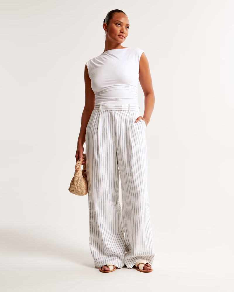 Women's Curve Love A&F Harper Tailored Linen-Blend Pant | Women's New Arrivals | Abercrombie.com | Abercrombie & Fitch (UK)