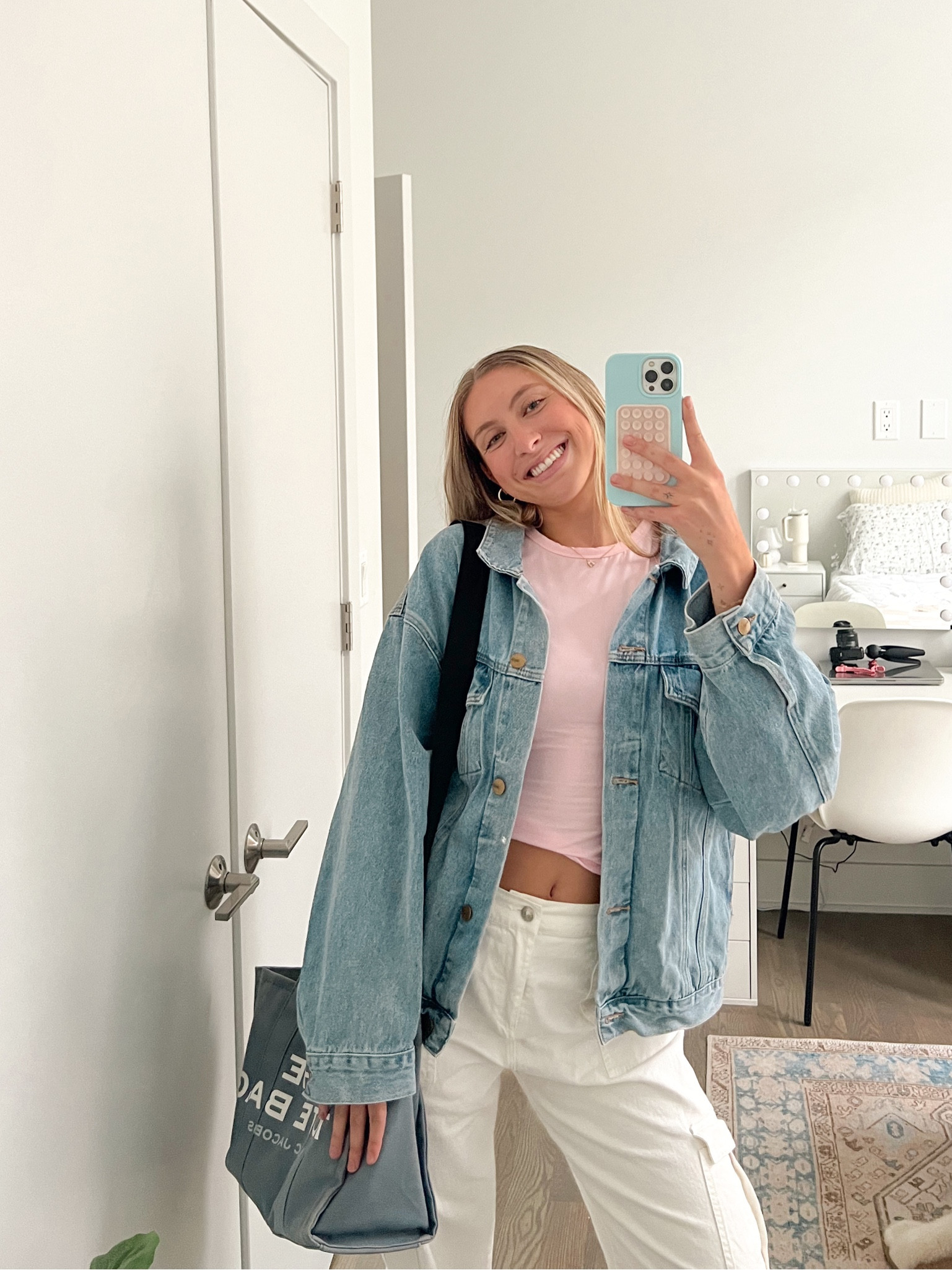 Convinced this is the best denim jacket for the season ✨🤌🏼
Size: large (it runs a bit oversized!)