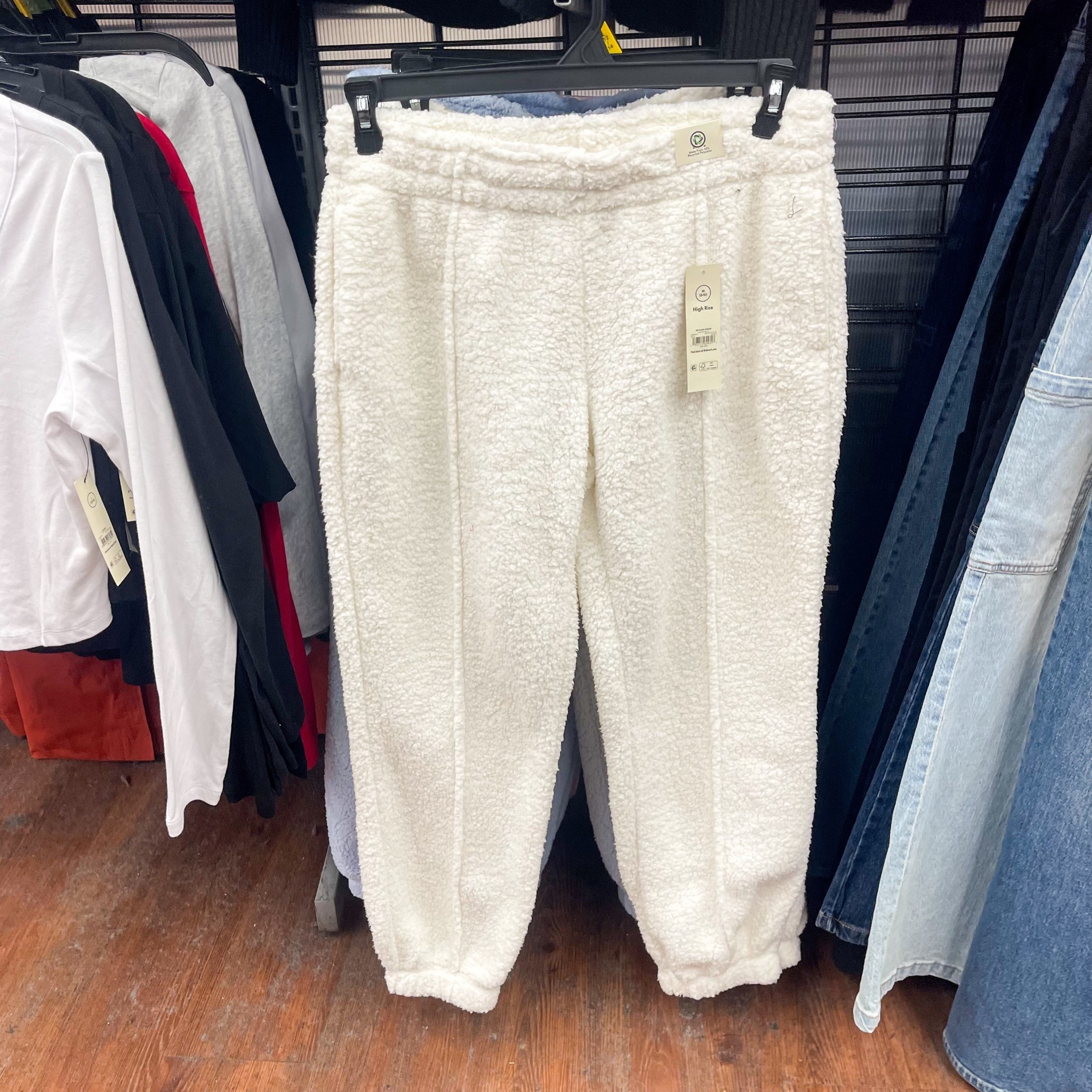 These sherpa joggers are currently on sale at Walmart and perfect for cozy winter days. I love mine! They fit TTS.

#walmart
#walmartfashion
#noboundaries

#LTKootd #LTKgrwm