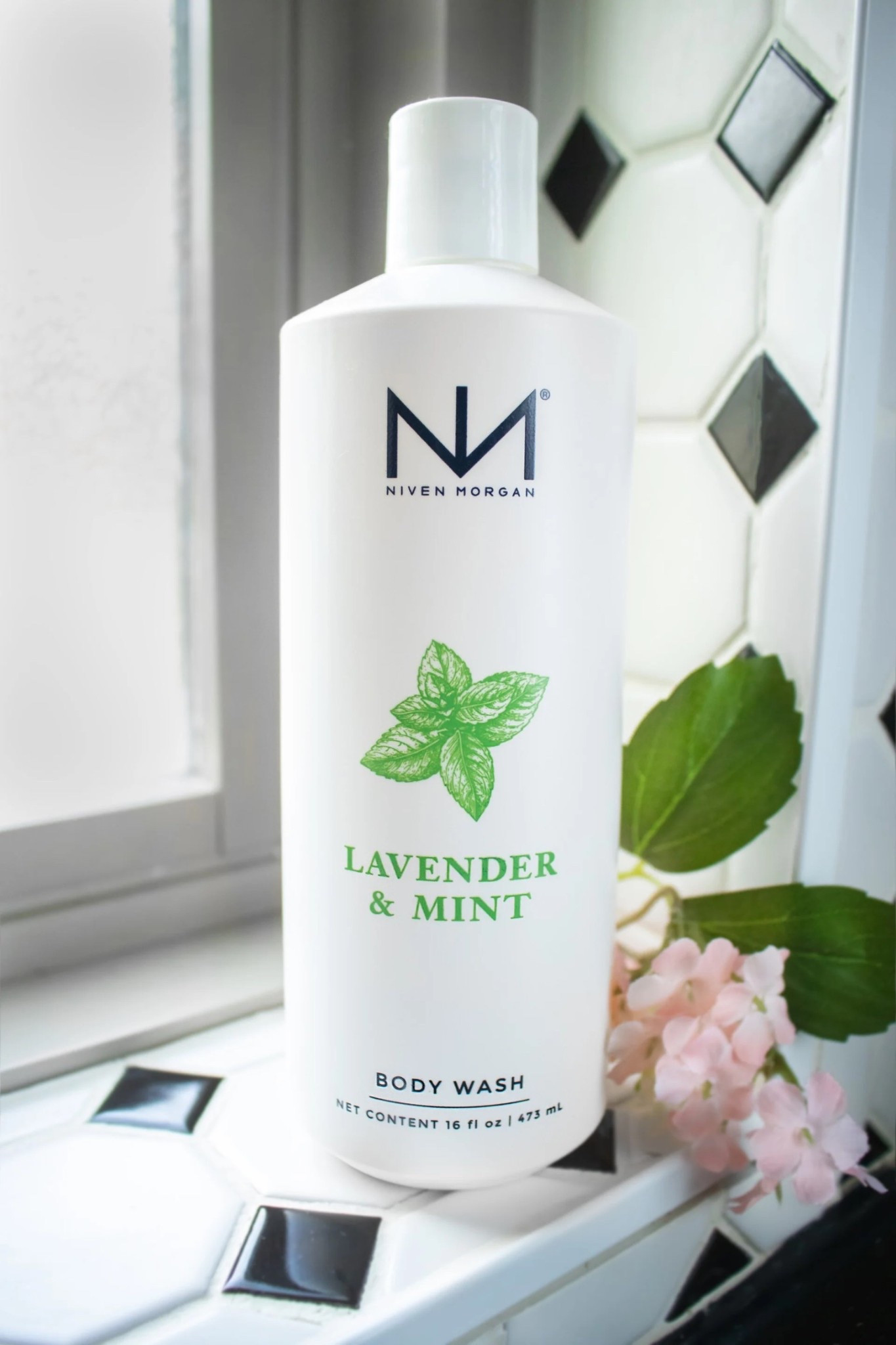 My favorite body wash!! Smells soooo good! 

Beauty, body wash, Amazon, Amazon home, home finds, home essentials

#LTKHome #LTKBeauty #LTKItBag