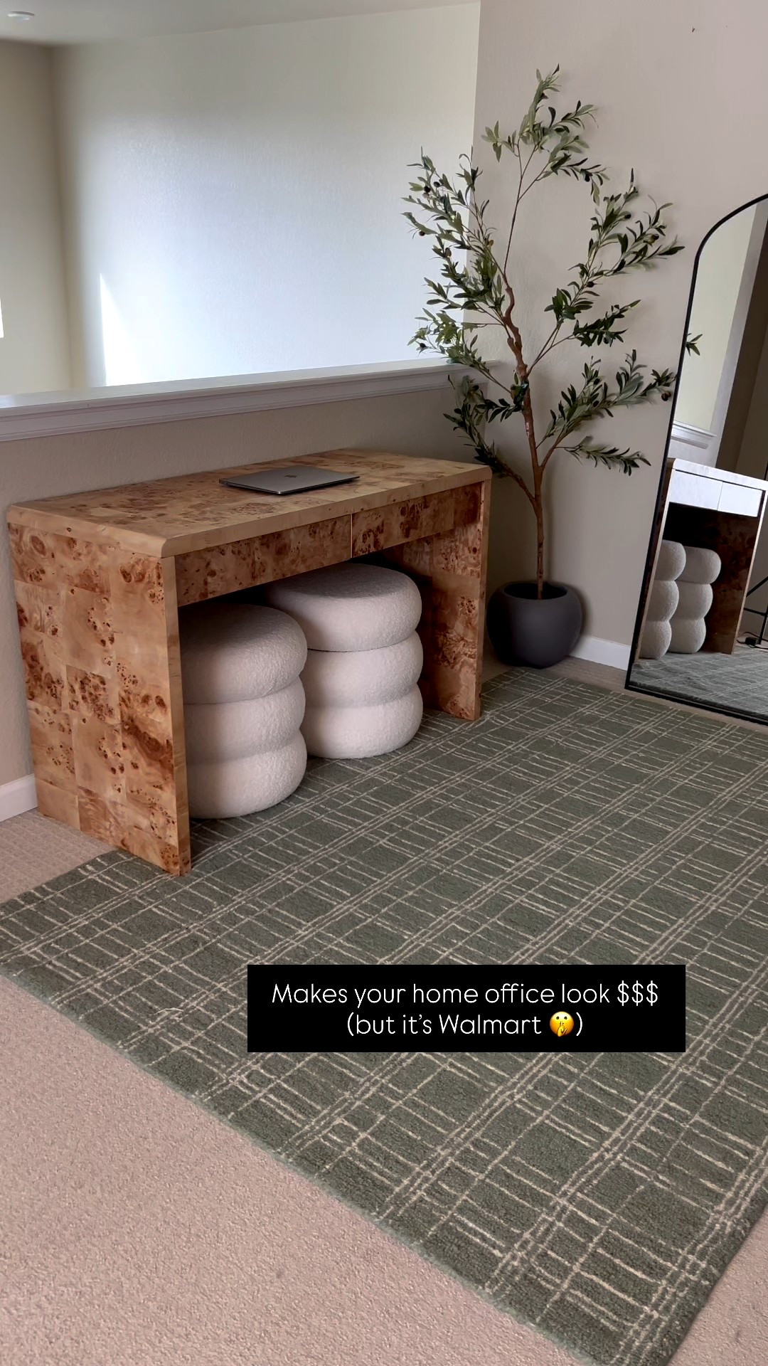  ✨Tap the bell, save and ❤️ for over 40 fashion, midlife style, midsize fashion and luxury looks for less. 

I’m 47. Perimenopausal. Raising teenagers. Working. Traveling.
These are the gifts keeping me alive and semi-thriving. 😂

If you need:
✔ gifts she’ll ACTUALLY use
✔ something that solves a real problem
✔ a treat for yourself because HO-HO-NOPE
This list is the shortcut.

Tap SAVE so your brain doesn’t have to remember later.

Comment SANITY and I’ll DM the exact links before they sell out.
We’re not guessing on gifts this year — we’re winning. 🎯

Follow my LTK @Over40andmidlife on the @shop.LTK app to view this post and get my exclusive app-only content!

#liketkit #LTKGiftGuide #LTKMidsize #LTKOver40
@shop.ltk
https://liketk.it/5DkDl