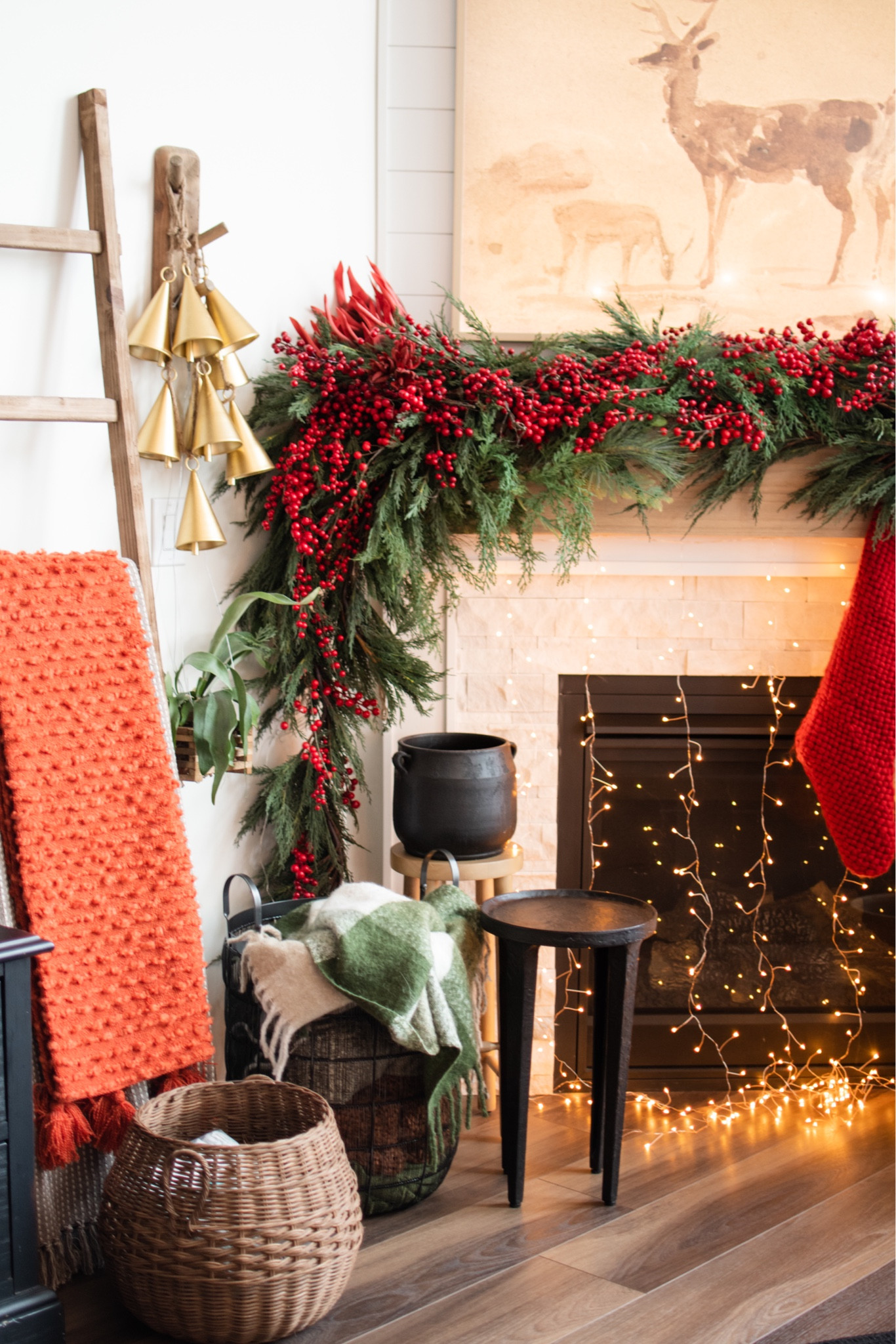 Red berries from Amazon



#LTKhome #LTKSeasonal #LTKHoliday