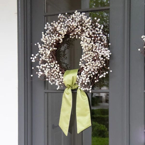 White Berry Wreath | Fig and Dove