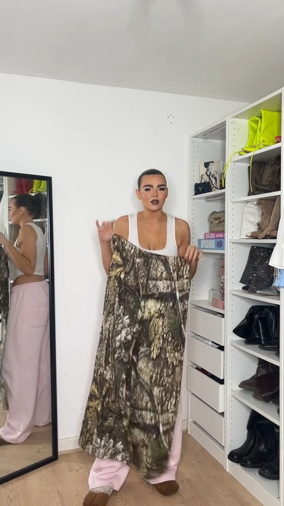 D block Europe outfit - concert outfit - cool look 

#LTKstyletip #LTKwinter #LTKuk