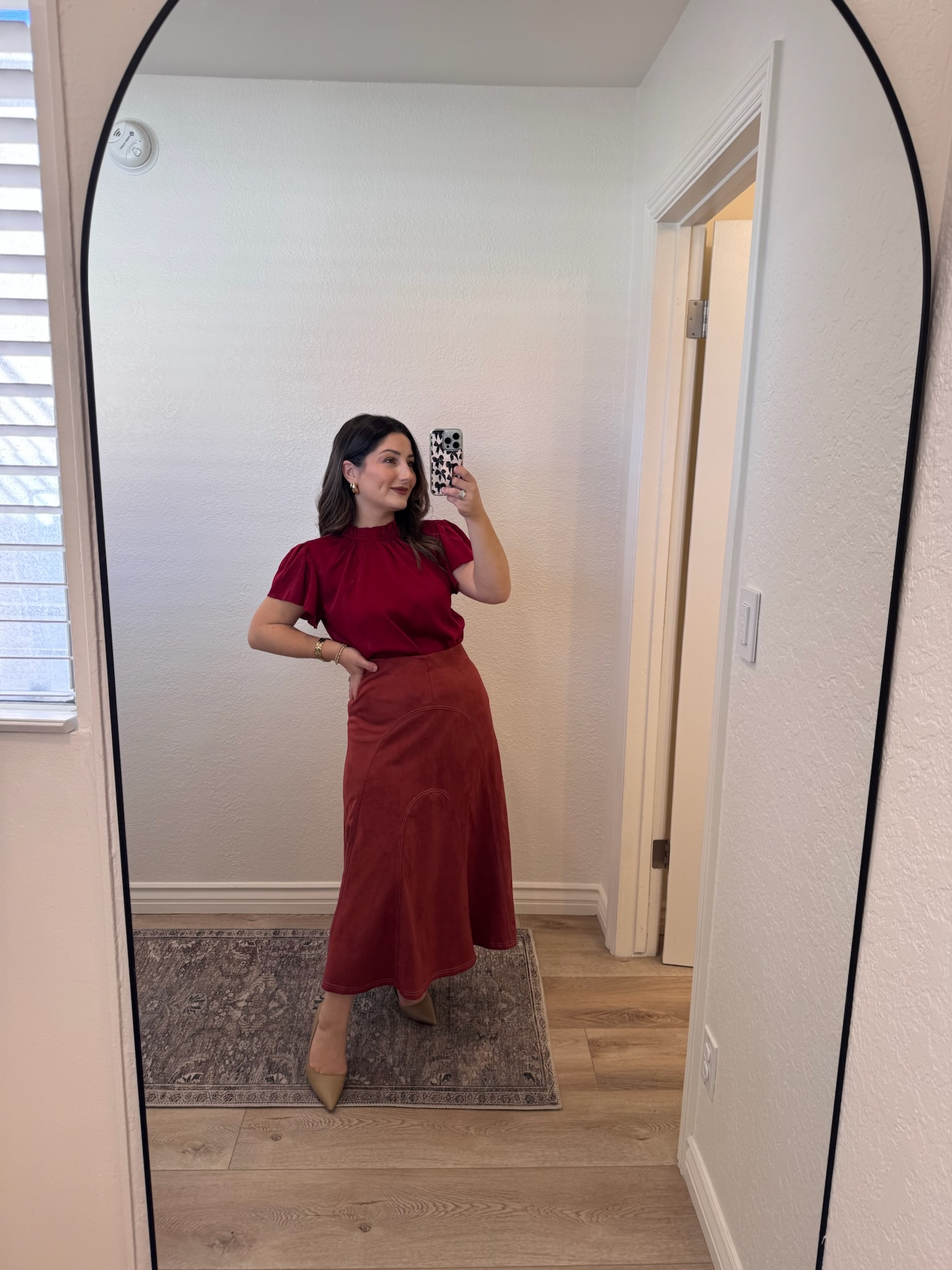 Monochromatic look! 

Satin top size small 
Suede skirt size medium 

5'0" 140lbs 

#LTKPetite #LTKFindsUnder50 #LTKStyleTip