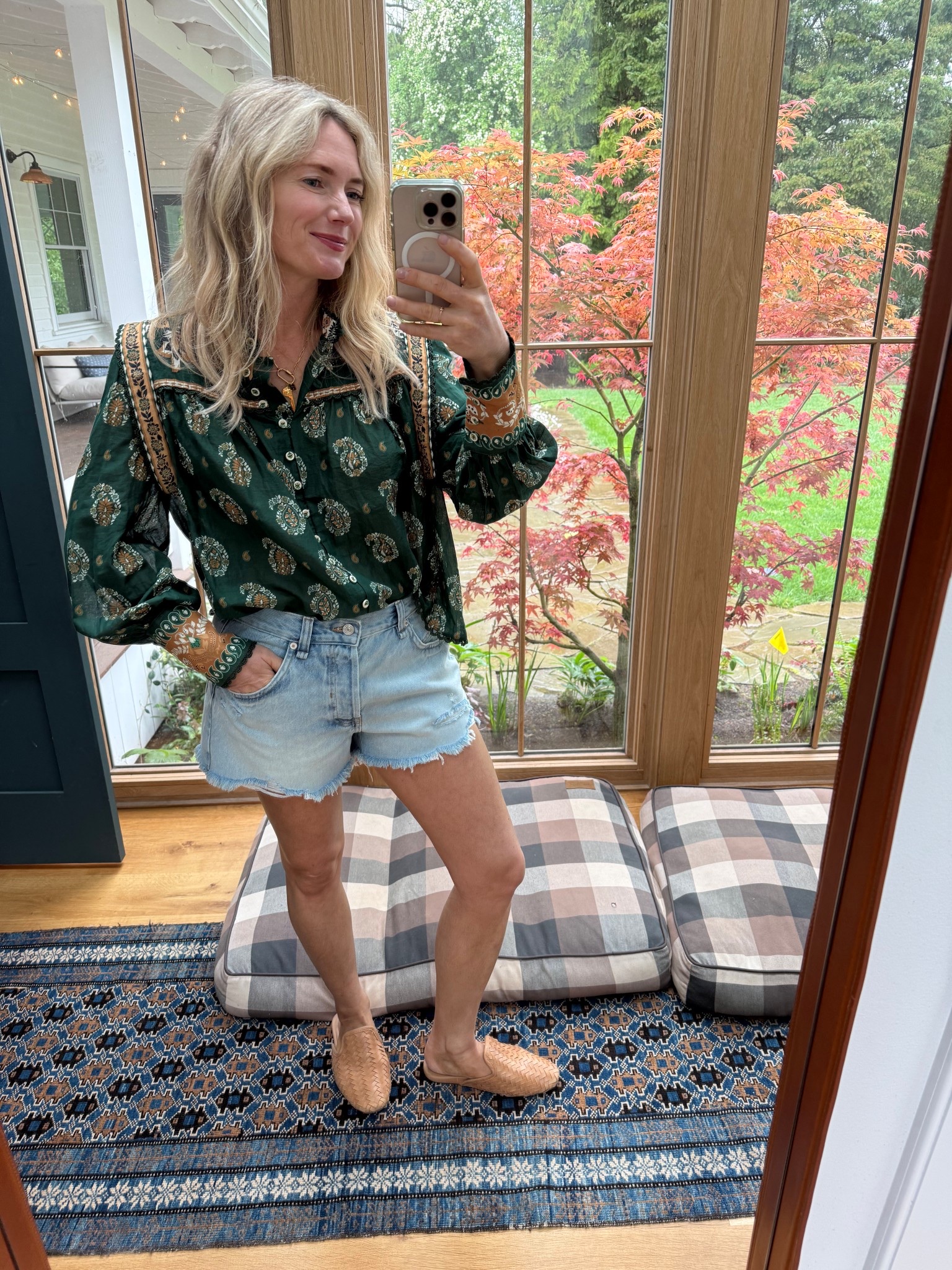 This shirt is so good and is on sale! The shorts are a great option if you like something shorter but I also linked some that I own that fit similarly with a little more inseam. And featuring the comfiest mules ever!
