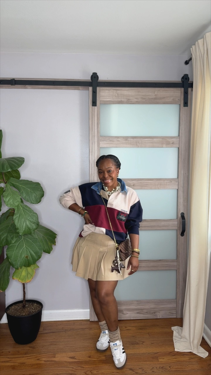 It’s a 90s, sport chic, rugby, mix and match Spring for meee..

Recreating this look for yourself is EASY. Here’s what you need 

1. Rugby top of choice 
2. Pleated/ tennis skirt 
3. Stacked Socks 
4. Low profile sneakers (I LOVE sambas) 
5. Stacked pearl necklaces 
6. Crossbody bag + a bag charm 

This is the perfect girly yet comfy look to pop out around town in. 


If this simple outfit idea gives inspo for a a future look… like and save it this post. Don’t forget to follow Eatnbougie for more fashion inspo, building a a sustainable wardrobe, and tips on how to get the most of it. 

#LTKStyleTip #LTKFindsUnder100