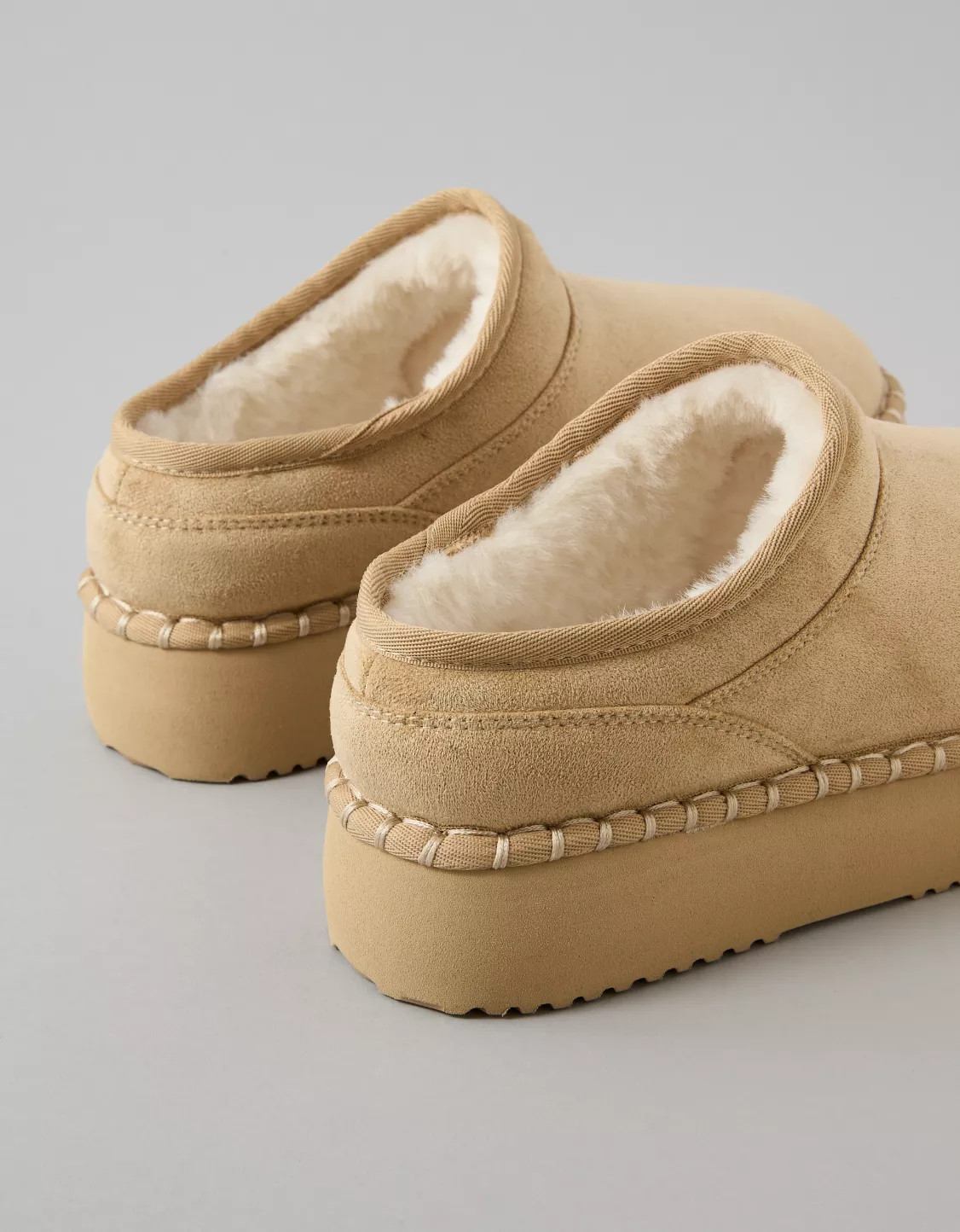 AE Hangout Scuff Slide | American Eagle Outfitters (US & CA)