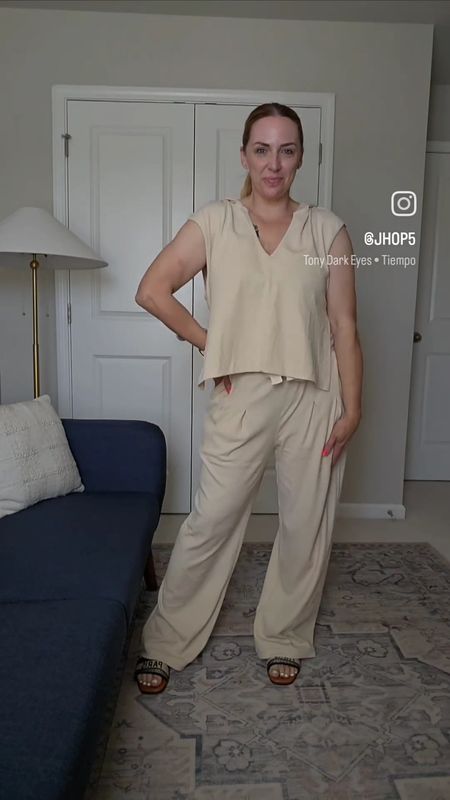 Wiholl Fashion try on haul from Amazon. 1. Striped cap sleeved top2. Beige Lounge Set3. White Tank Top4. Skims Dupeswiholl fashion, Amazon fashion, tank top, sweater tank, loungewear, skims dupe set

#LTKSeasonal #LTKfindsunder50 #LTKstyletip