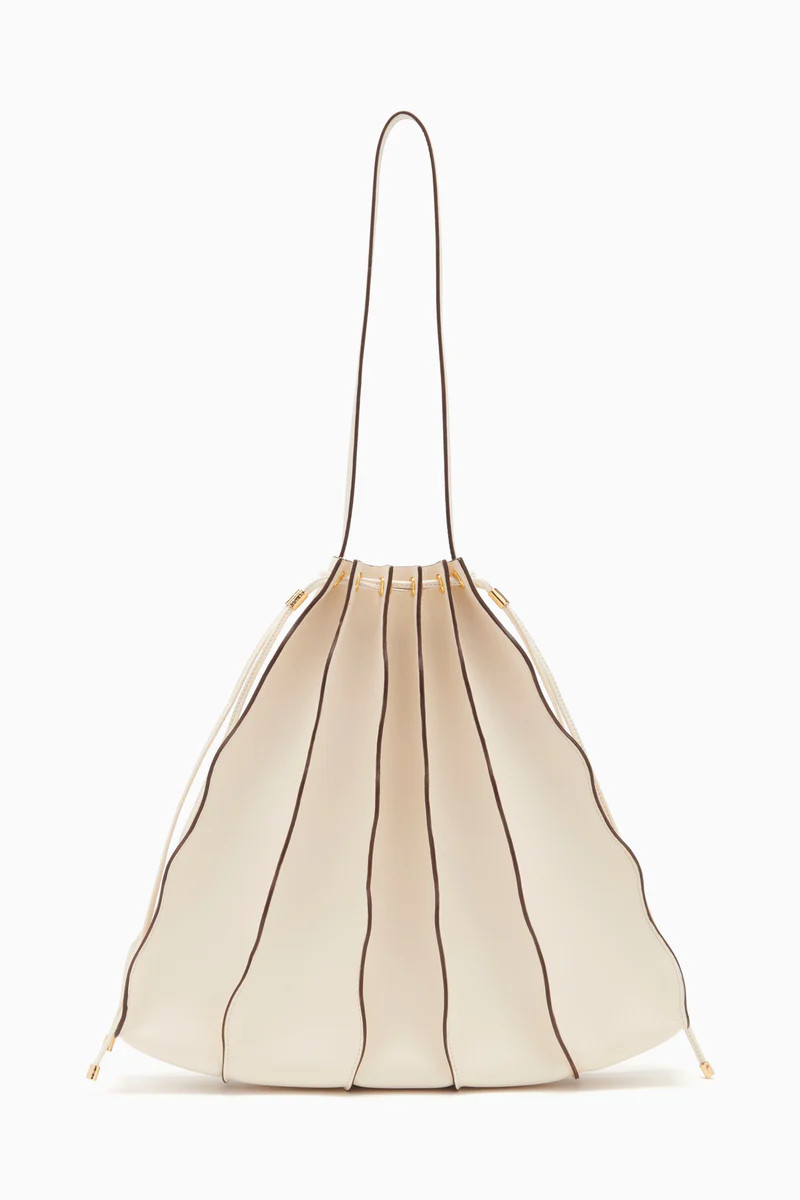 Adria Pleated Wave Tote

      Alabaster | Ulla Johnson