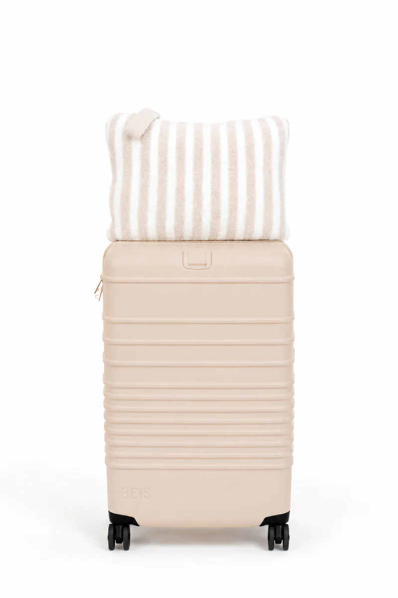 Sand Pinstripe Quillow 50x60 | Staykation